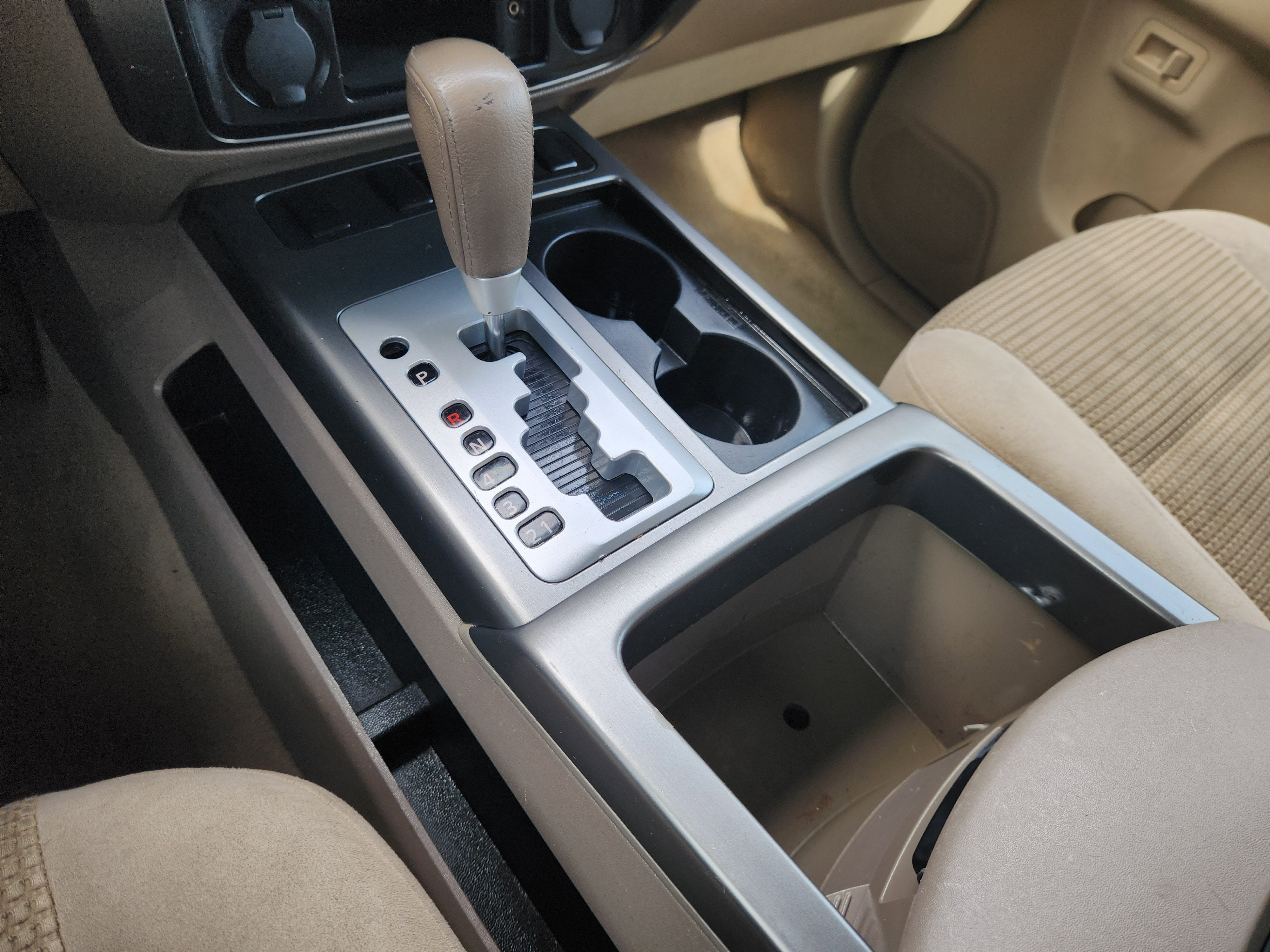 2011 Nissan Armada SV