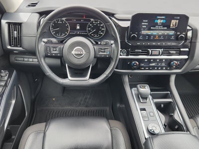 2023 Nissan Pathfinder SL