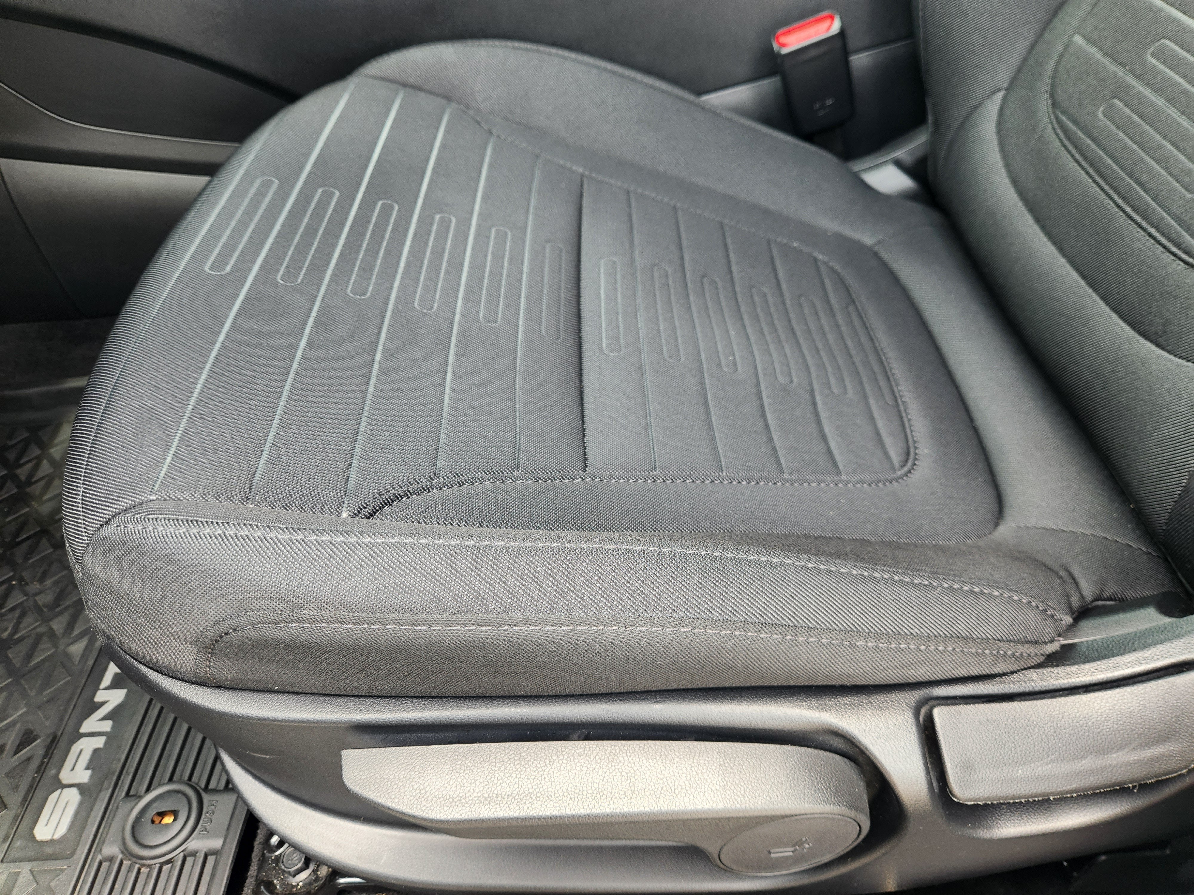 2025 Hyundai Santa Cruz SE