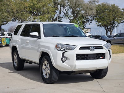 2022 Toyota 4Runner SR5