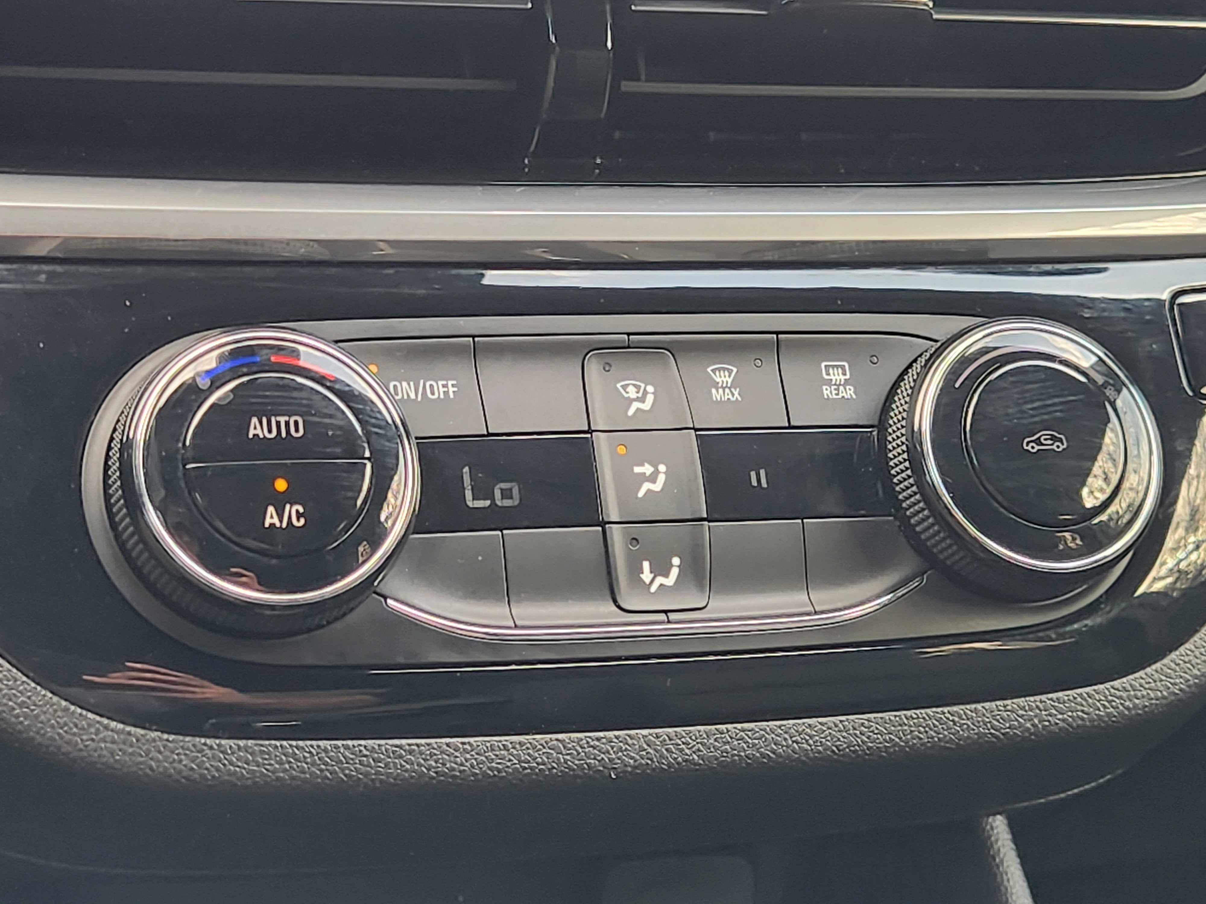 2024 Buick Envista Sport Touring