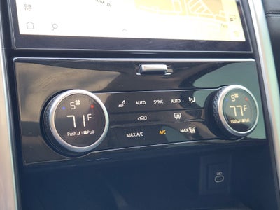 2024 Land Rover Discovery S