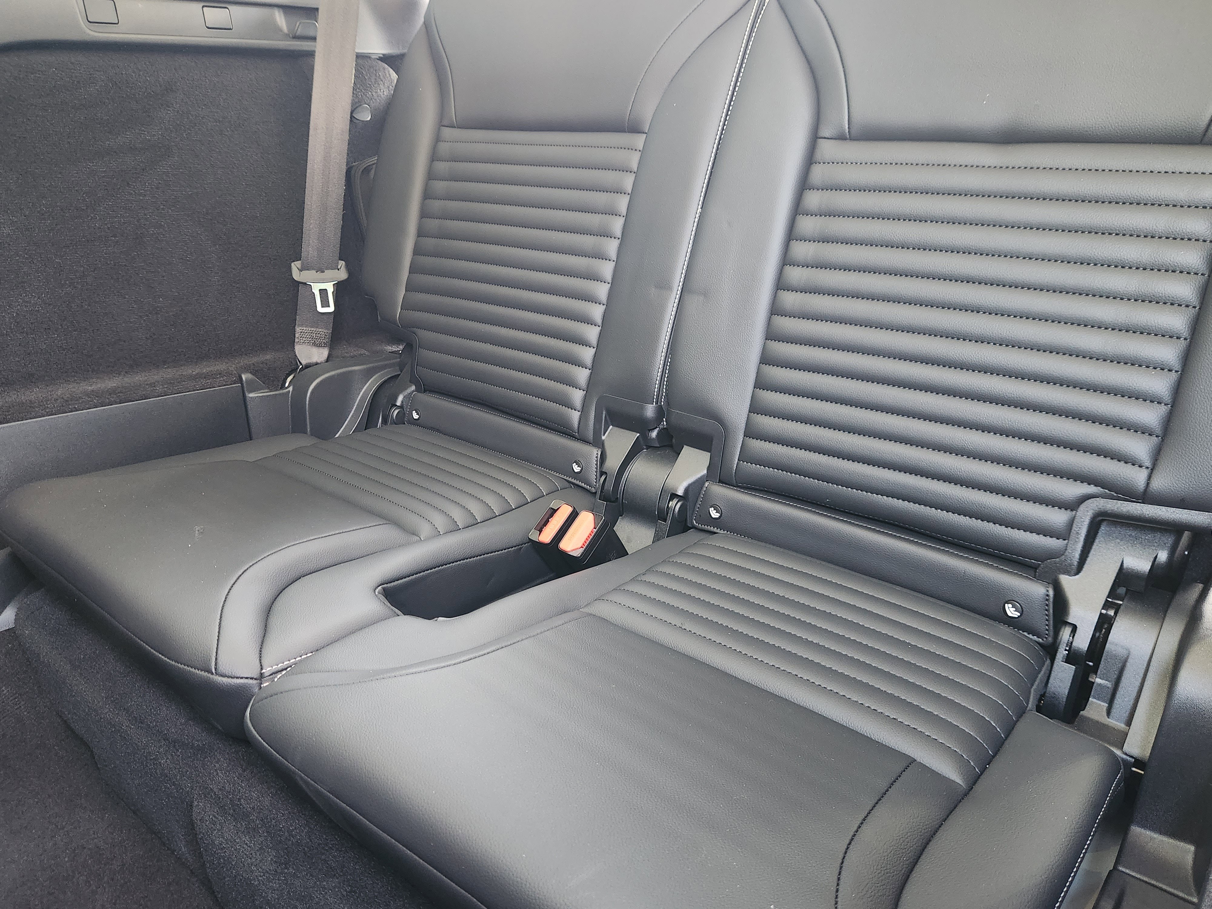 2024 Land Rover Discovery S