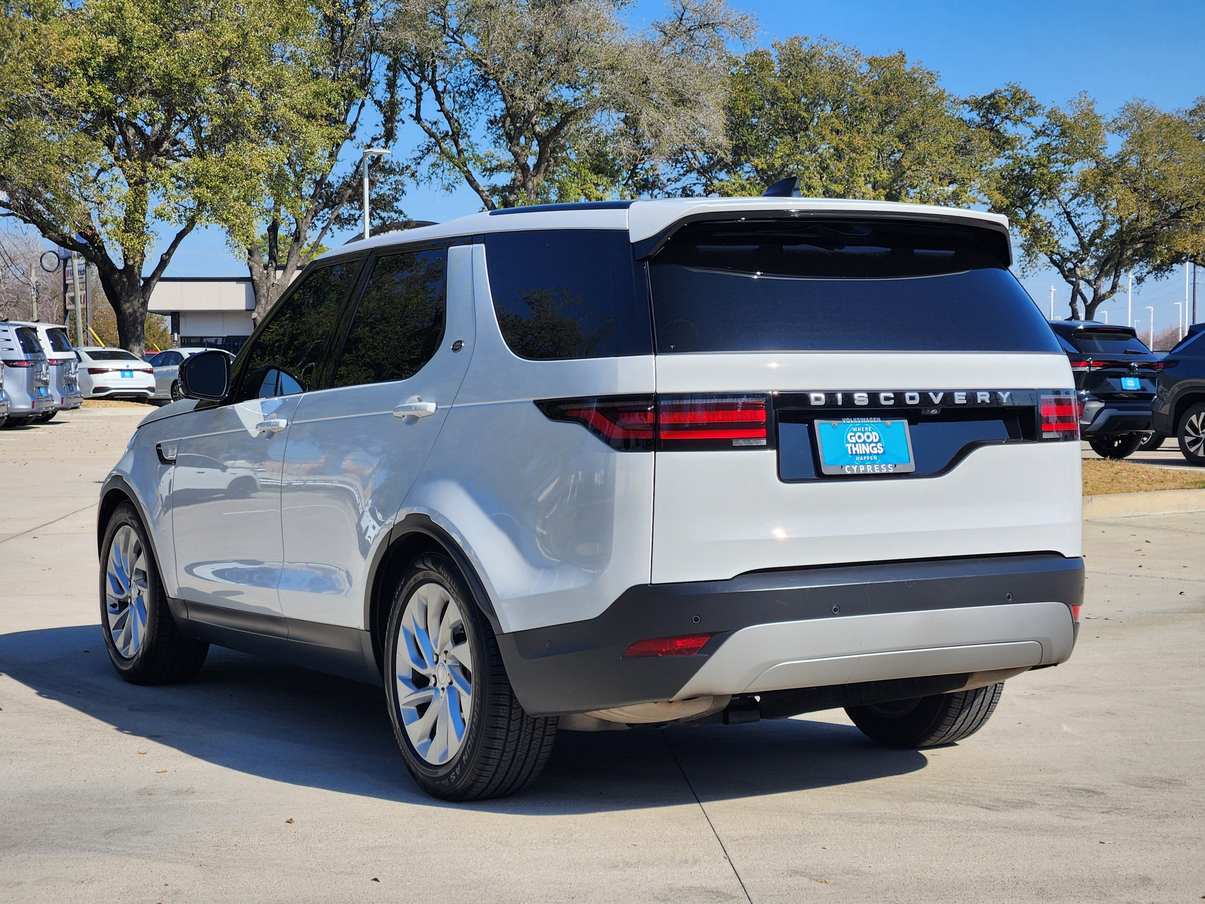 2024 Land Rover Discovery S