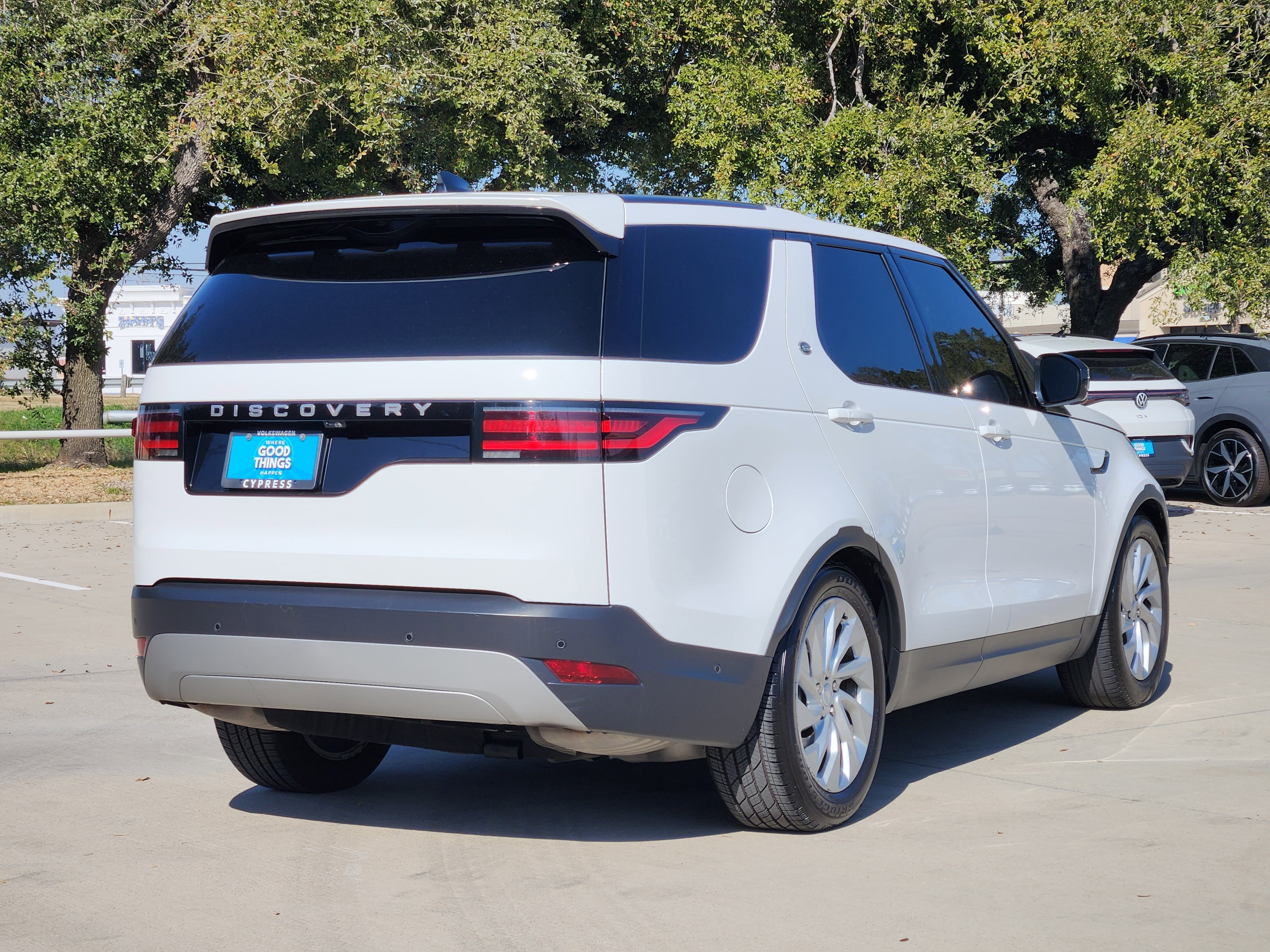 2024 Land Rover Discovery S