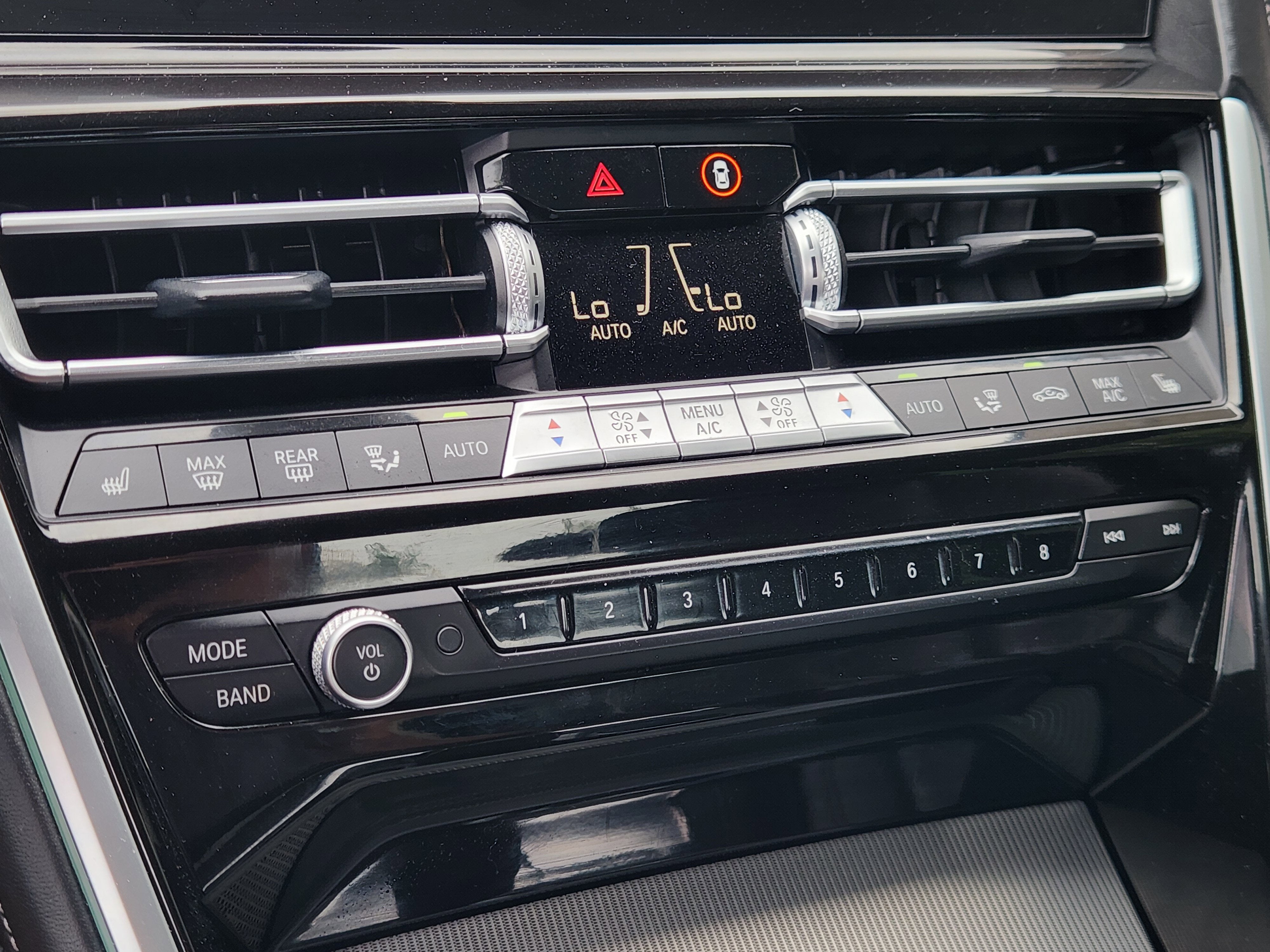 2022 BMW 8 Series 840i