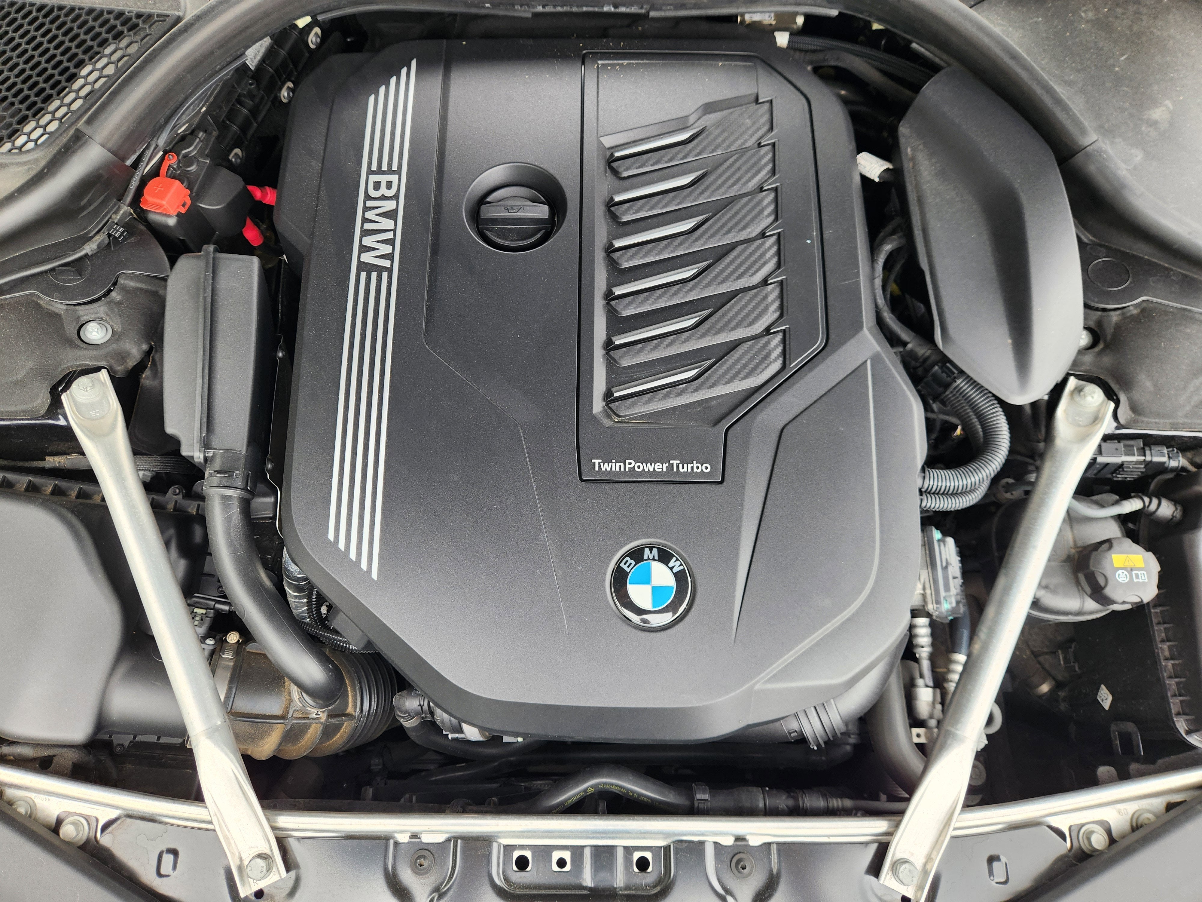 2022 BMW 8 Series 840i