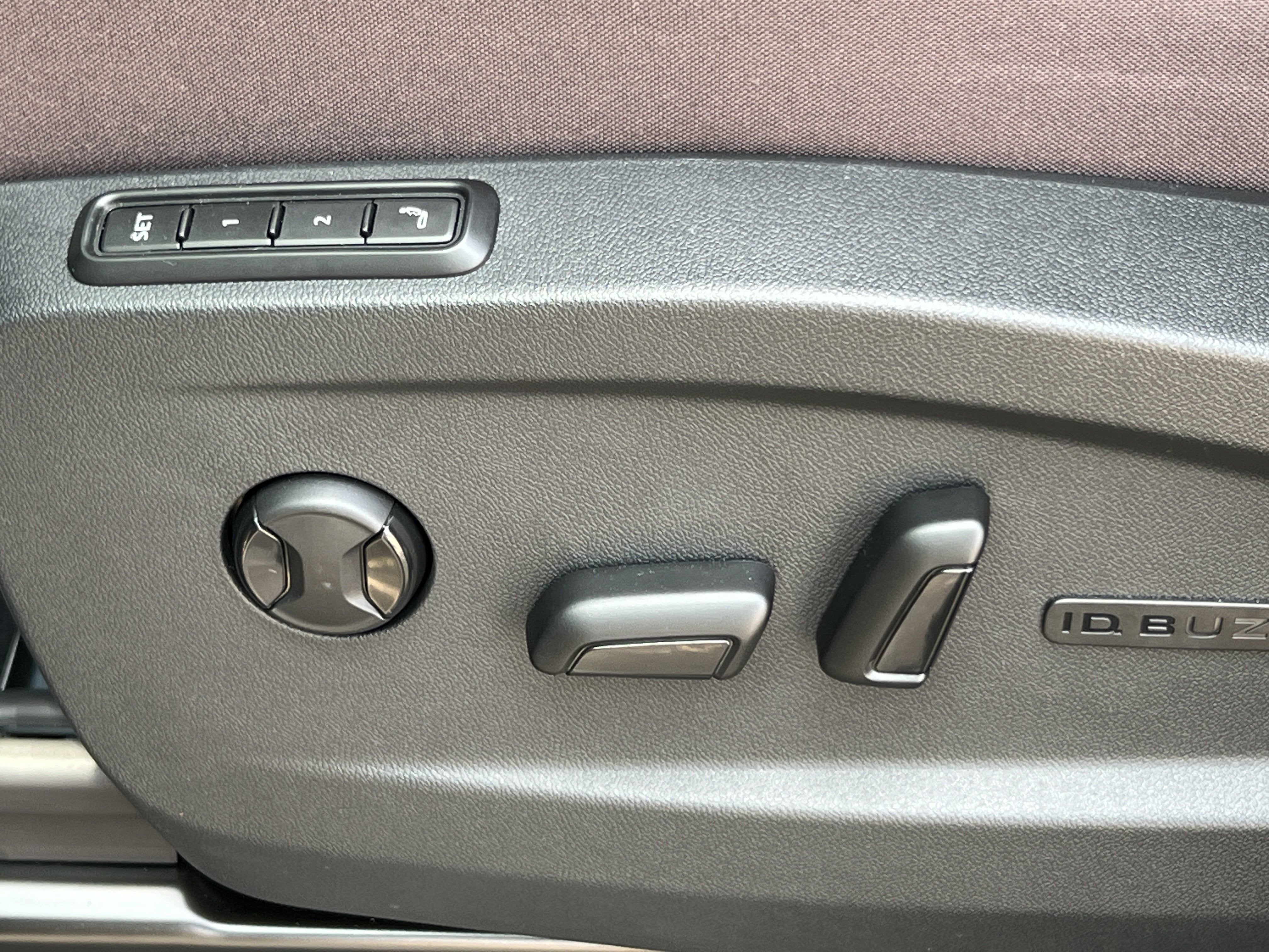 2025 Volkswagen ID. Buzz Pro S