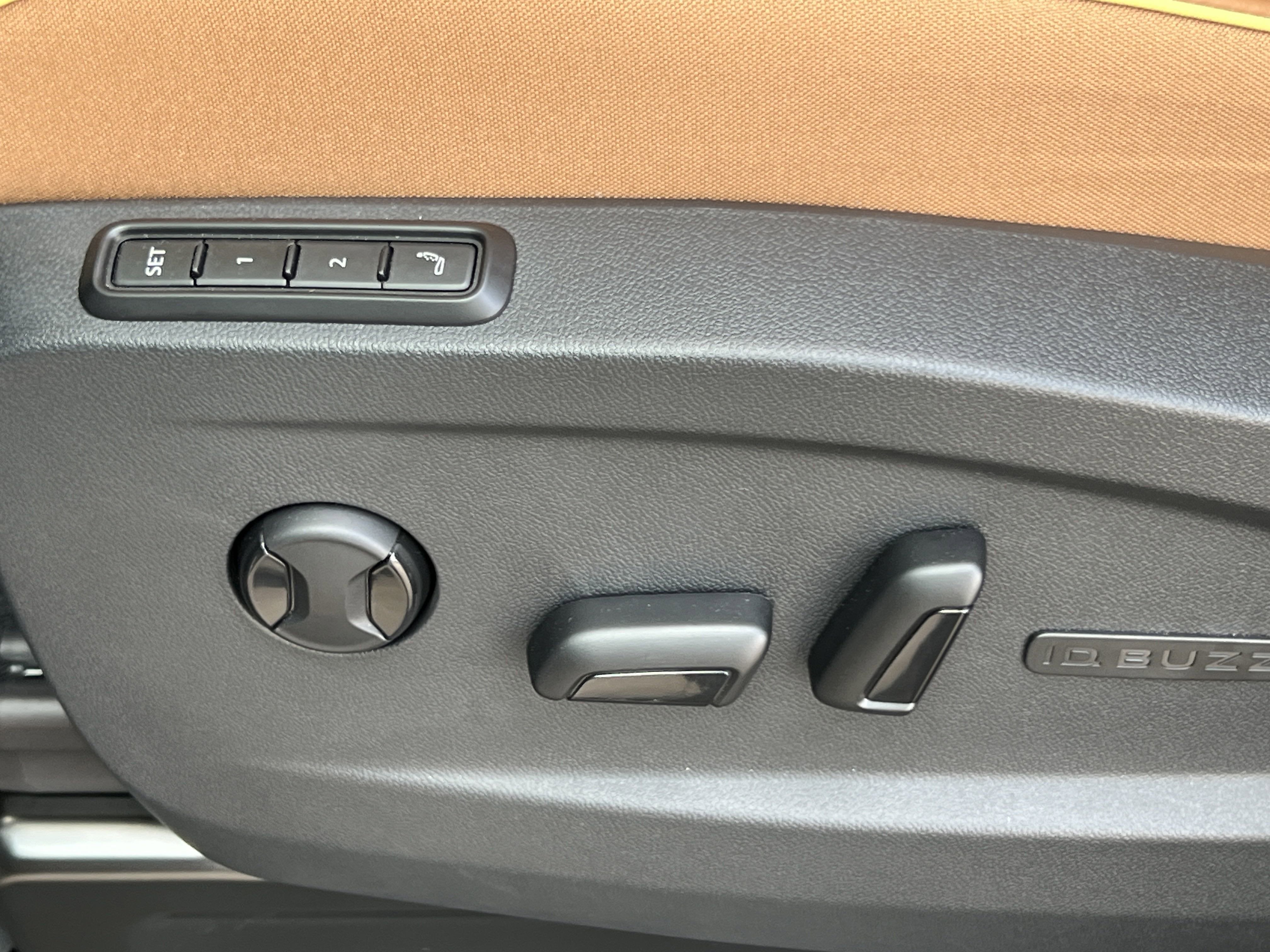 2025 Volkswagen ID. Buzz Pro S