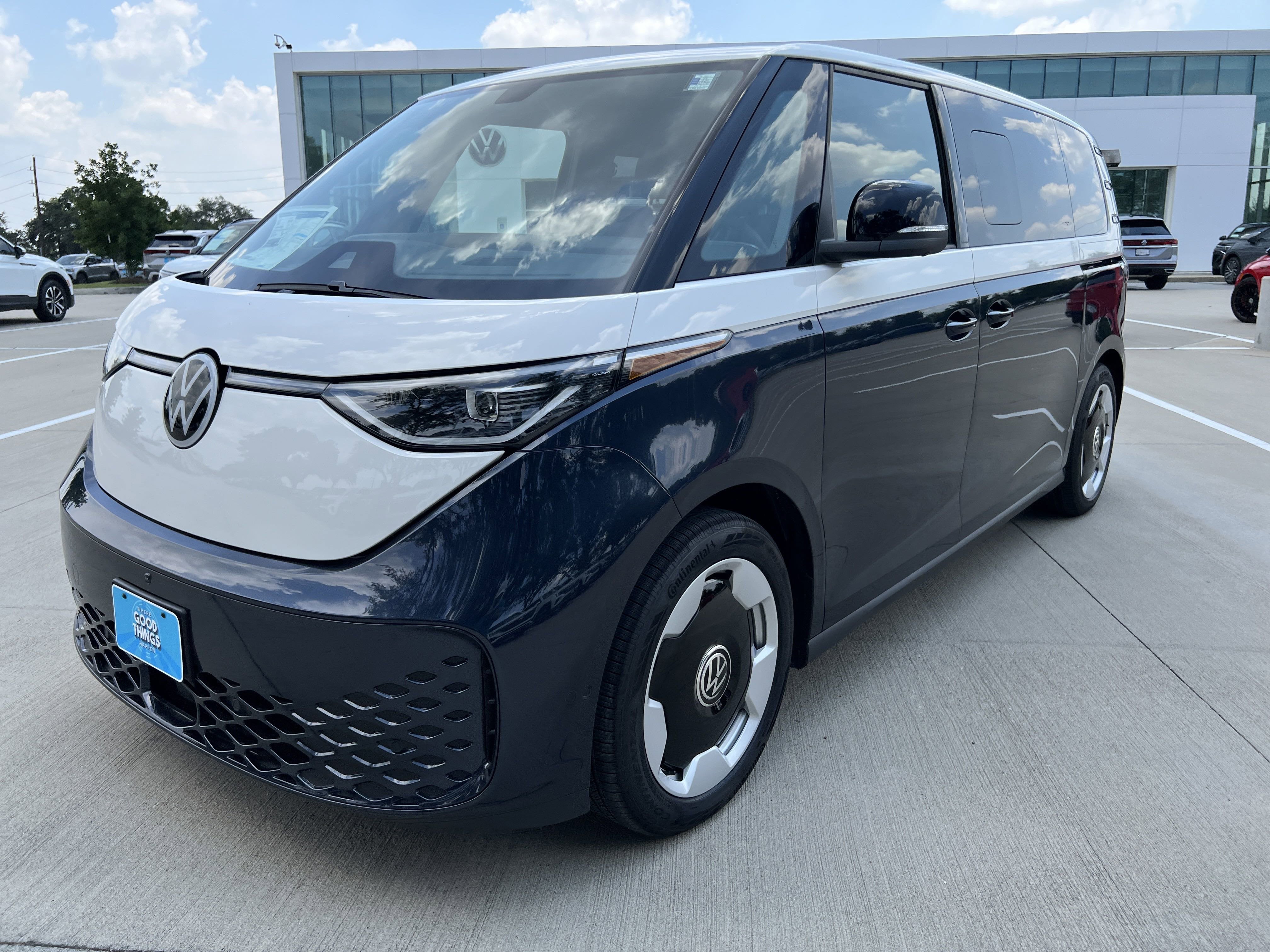 2025 Volkswagen ID. Buzz Pro S Plus