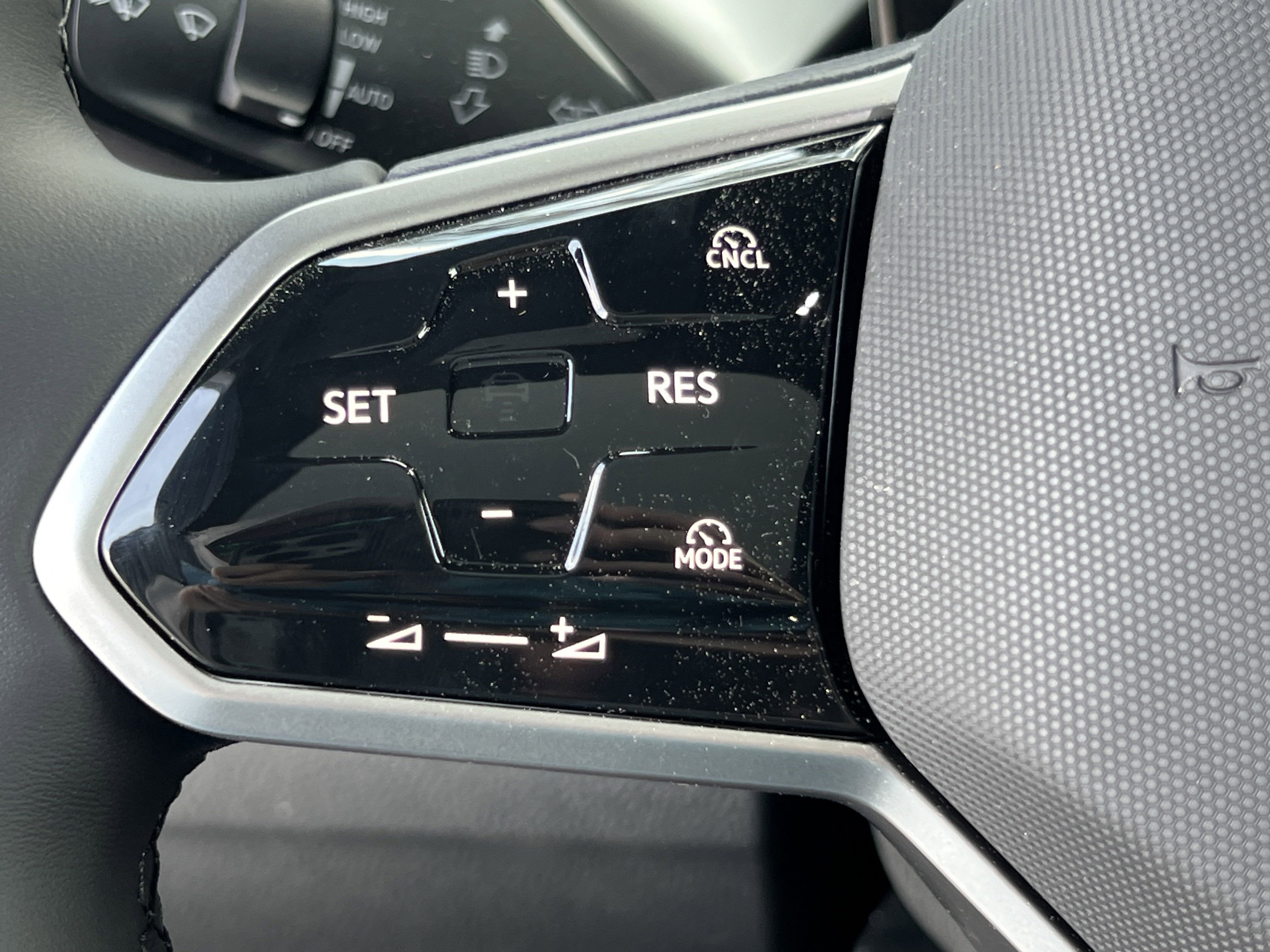 2025 Volkswagen ID. Buzz Pro S Plus