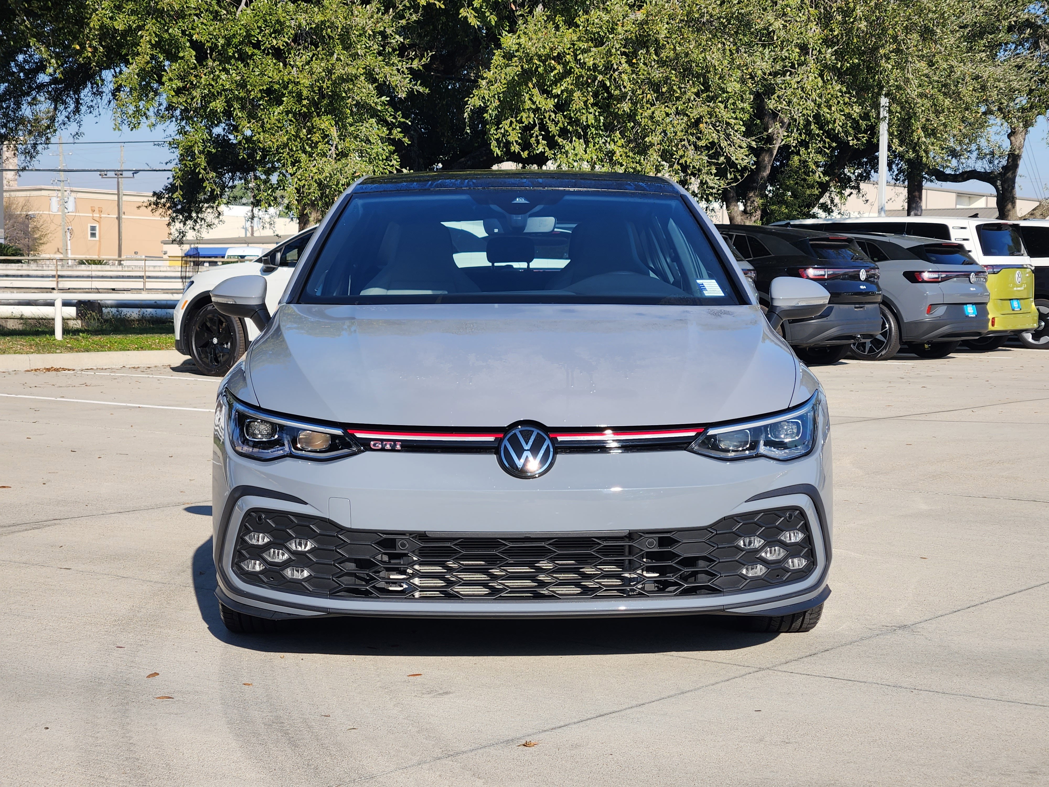 2024 Volkswagen Golf GTI SE