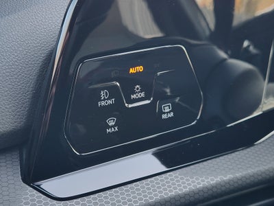 2024 Volkswagen Golf GTI SE