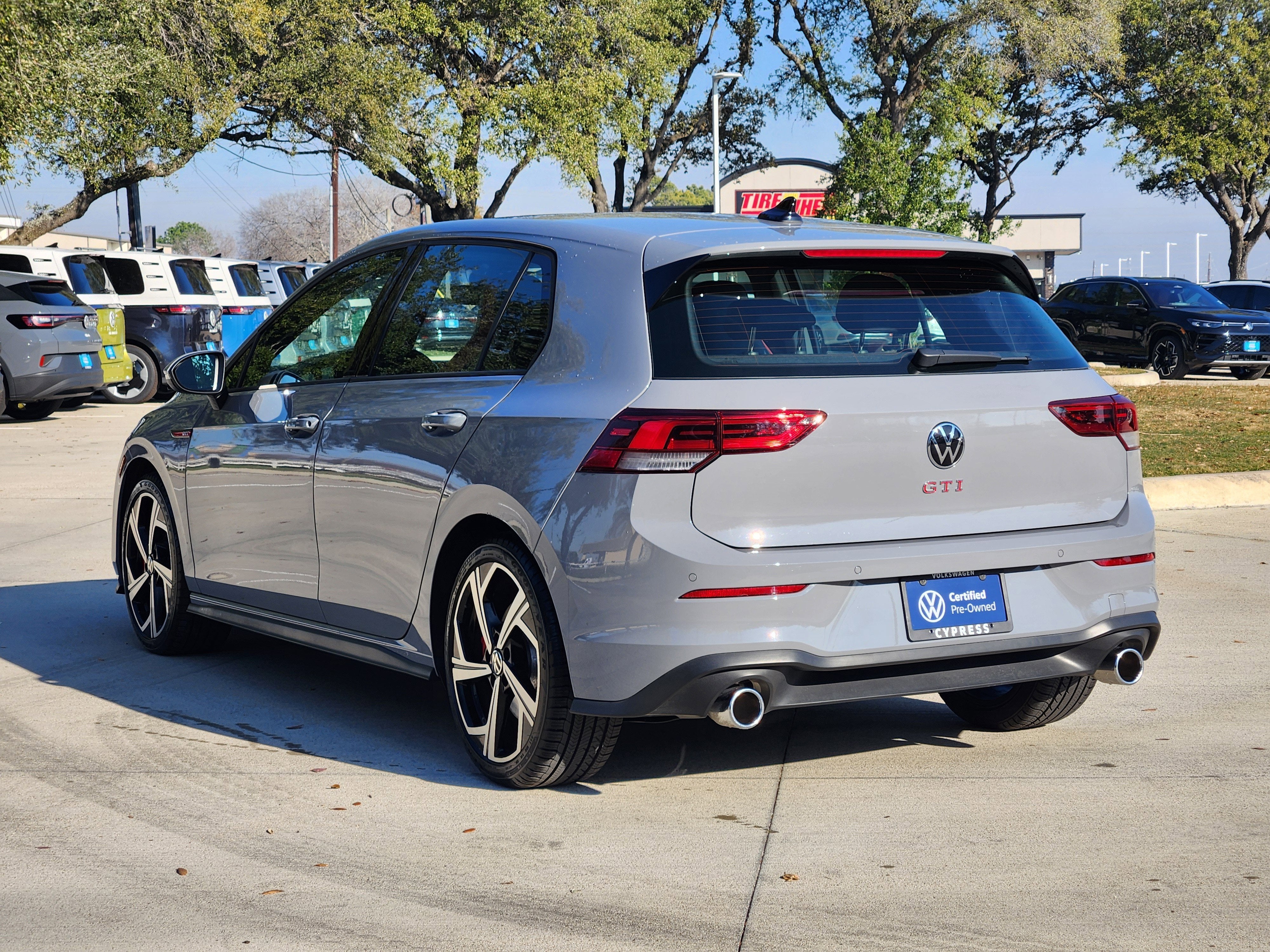 2024 Volkswagen Golf GTI SE