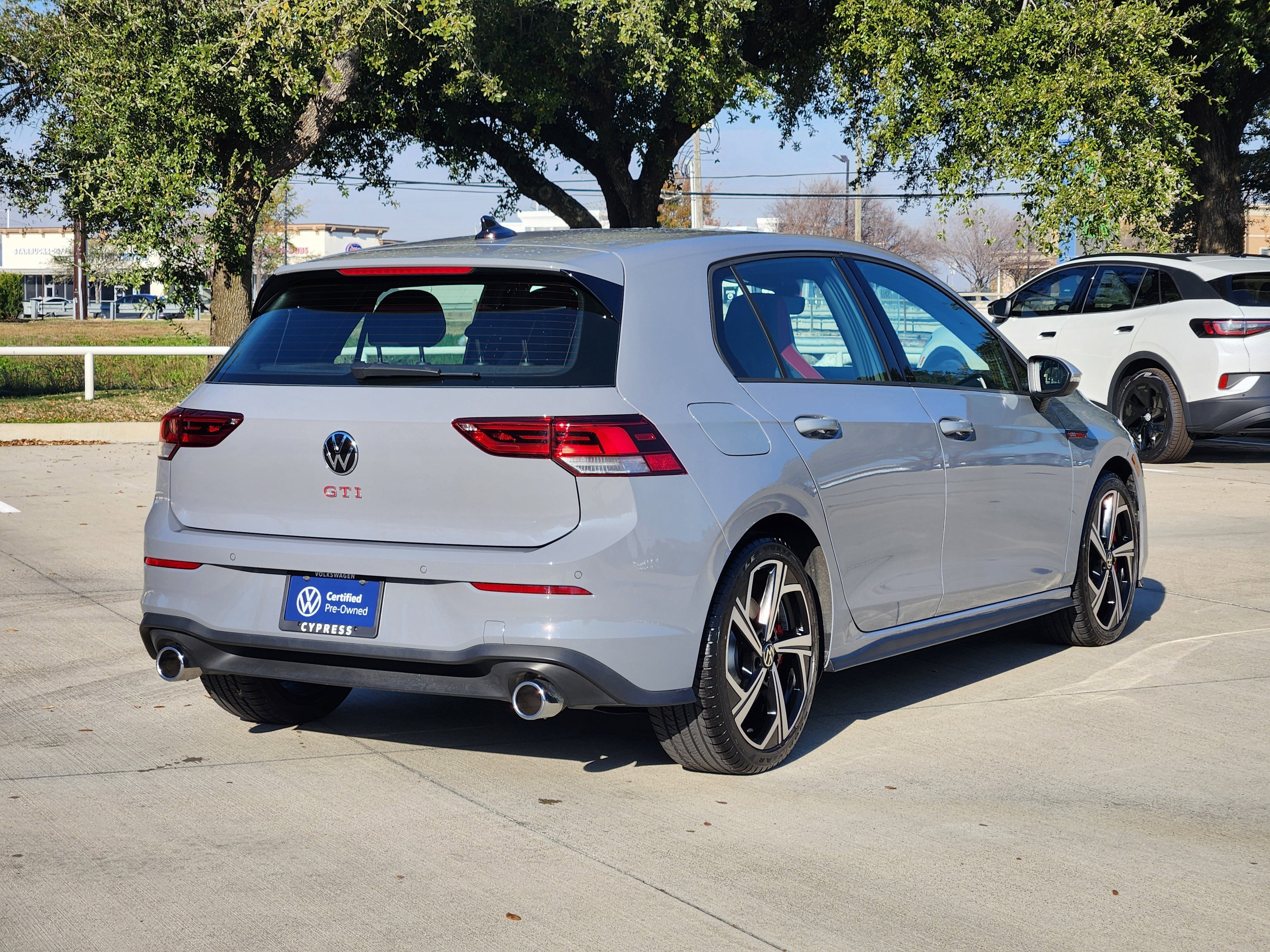 2024 Volkswagen Golf GTI SE