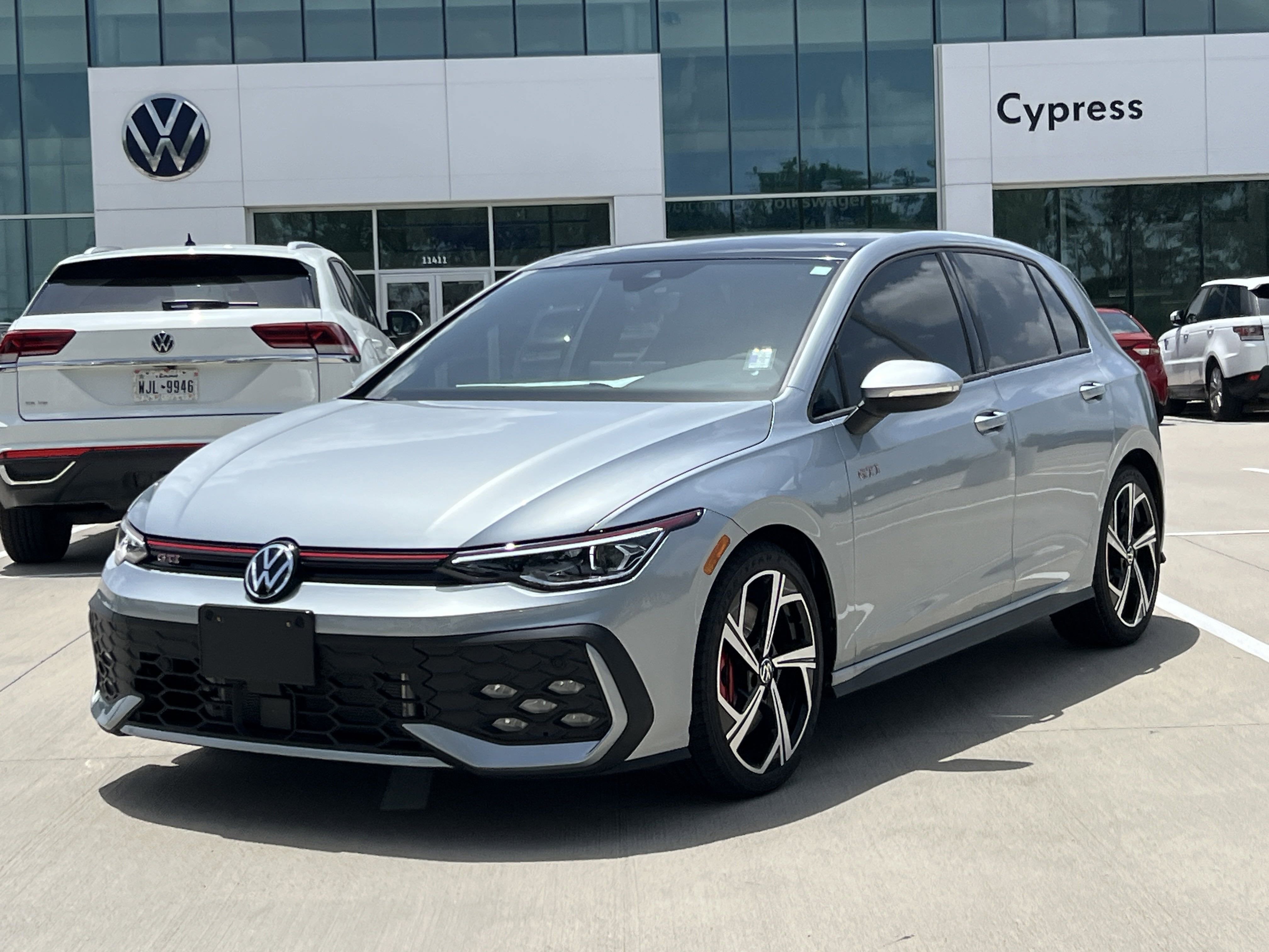 2025 Volkswagen Golf GTI SE