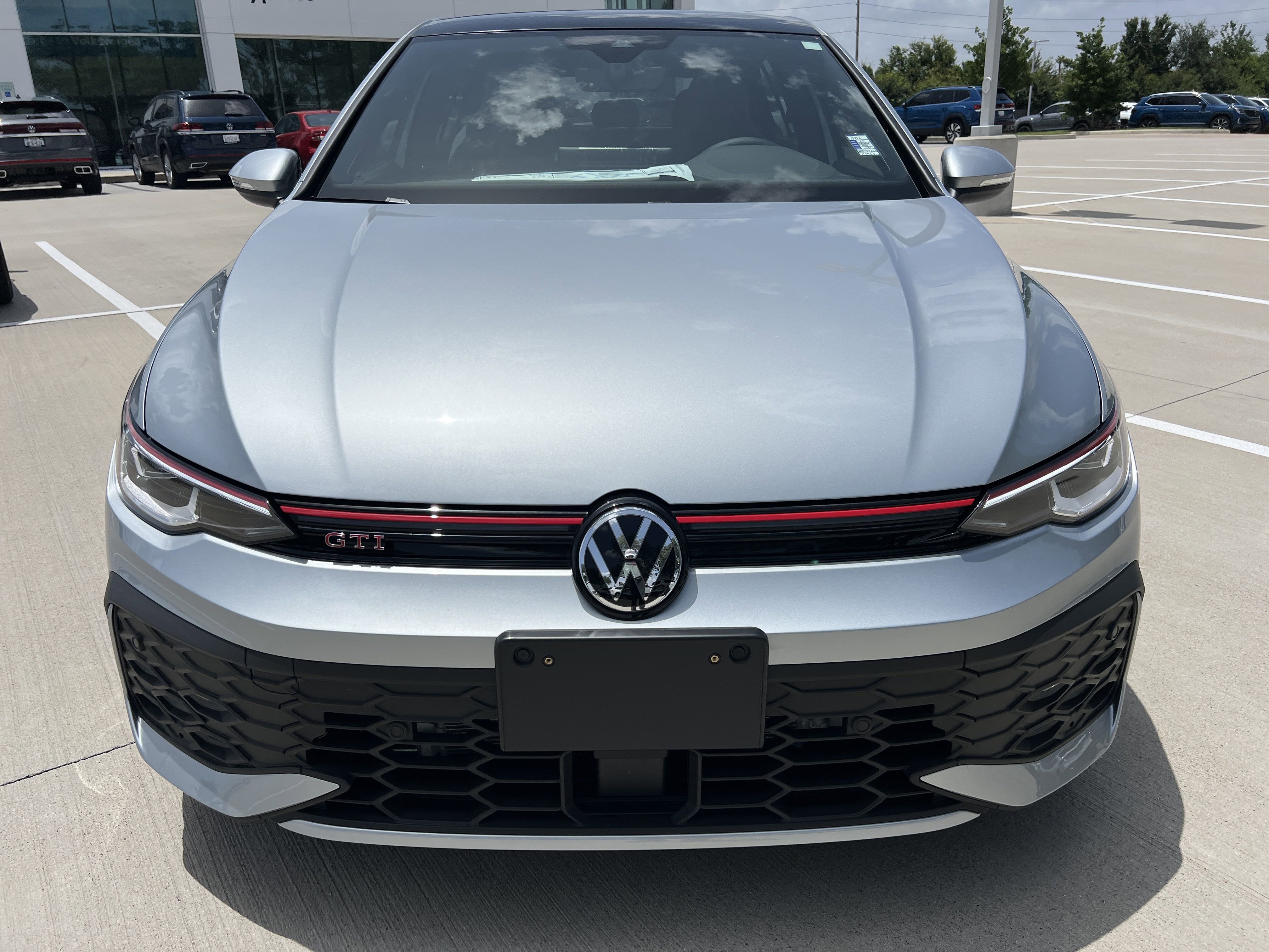 2025 Volkswagen Golf GTI SE