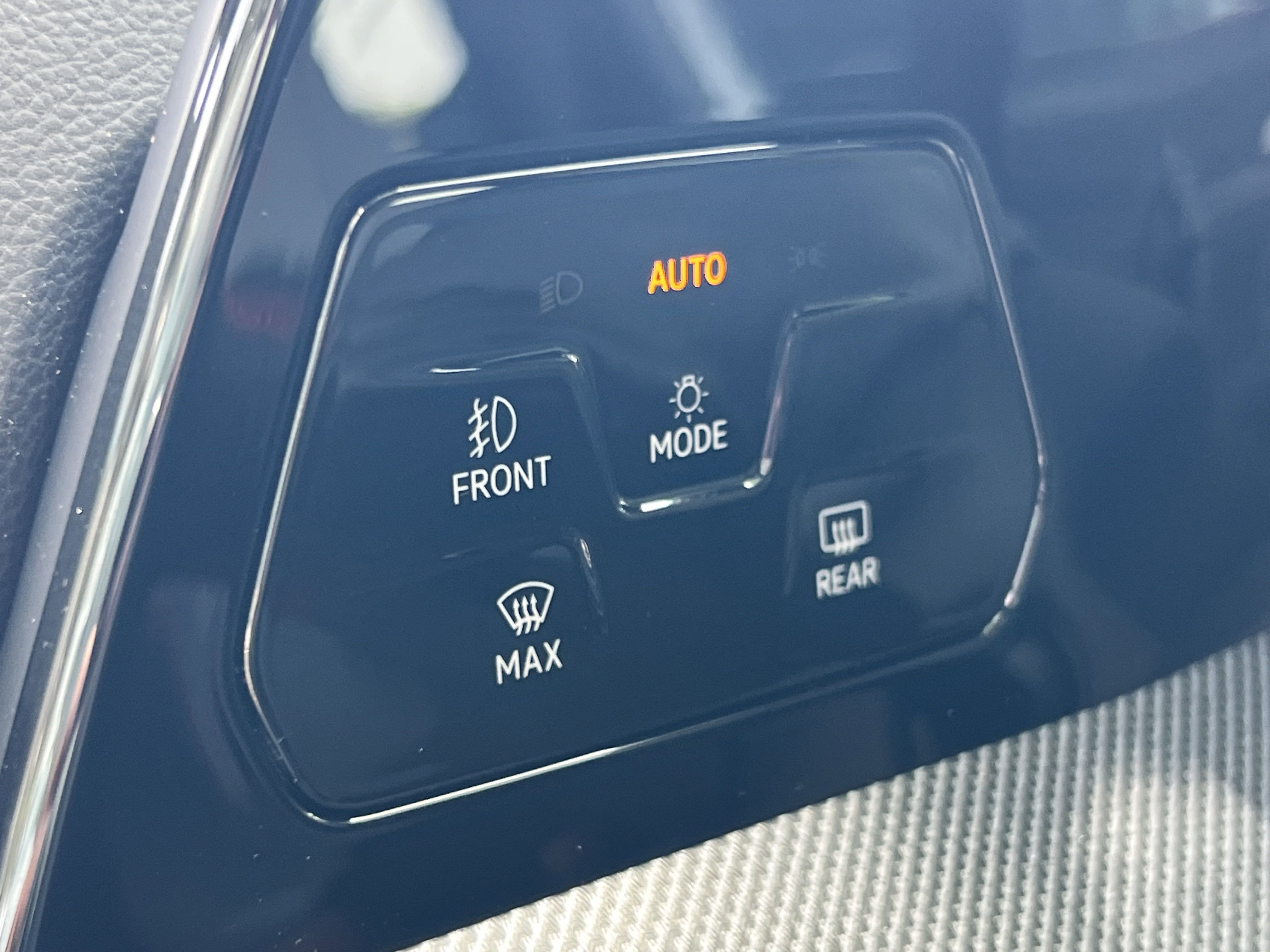 2025 Volkswagen Golf GTI SE