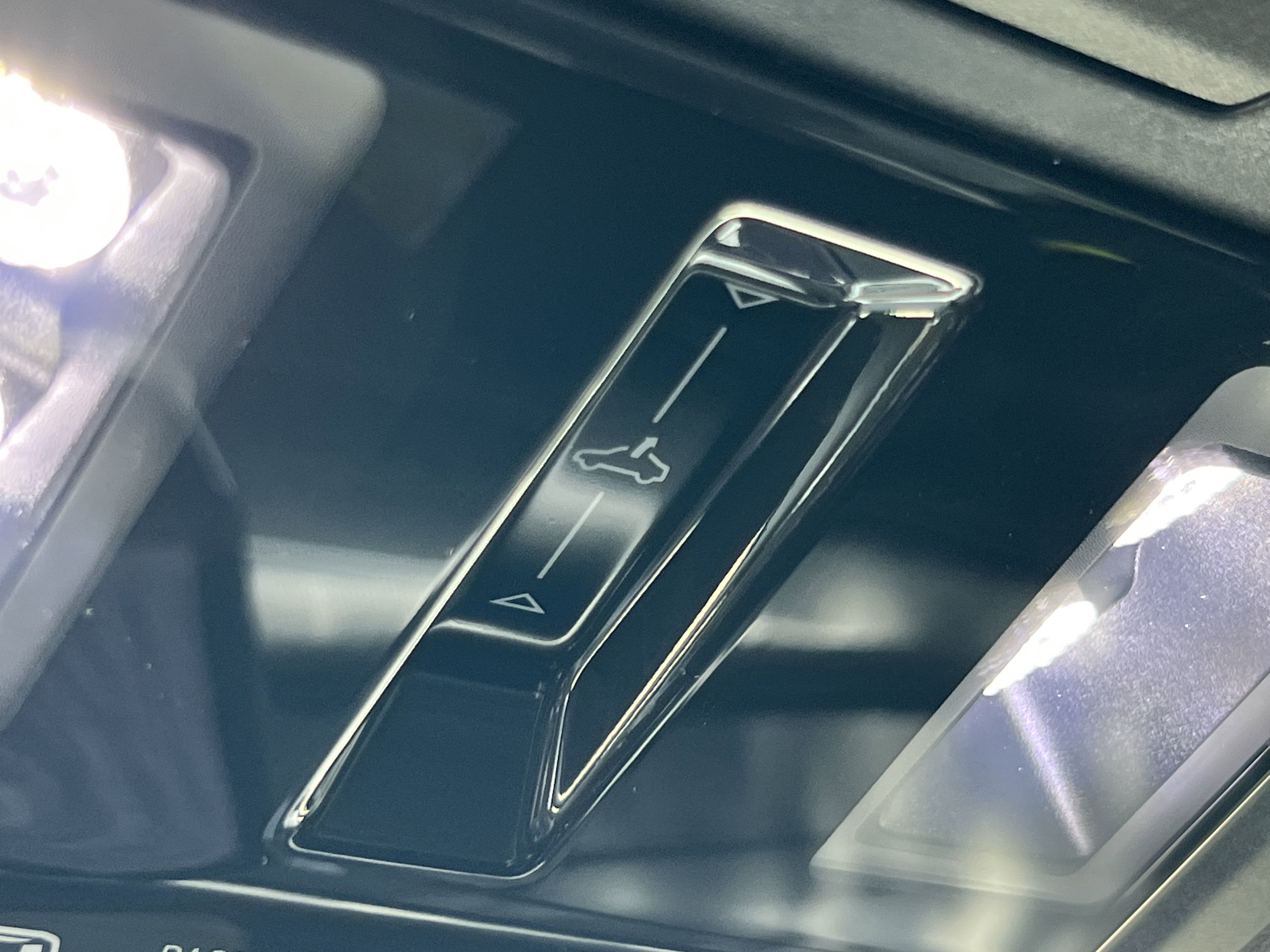 2025 Volkswagen Golf GTI SE