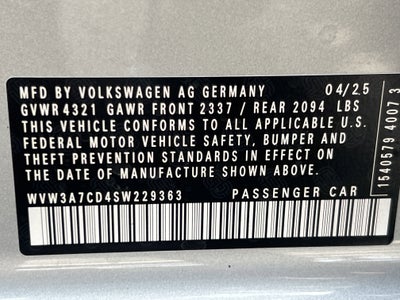 2025 Volkswagen Golf GTI SE