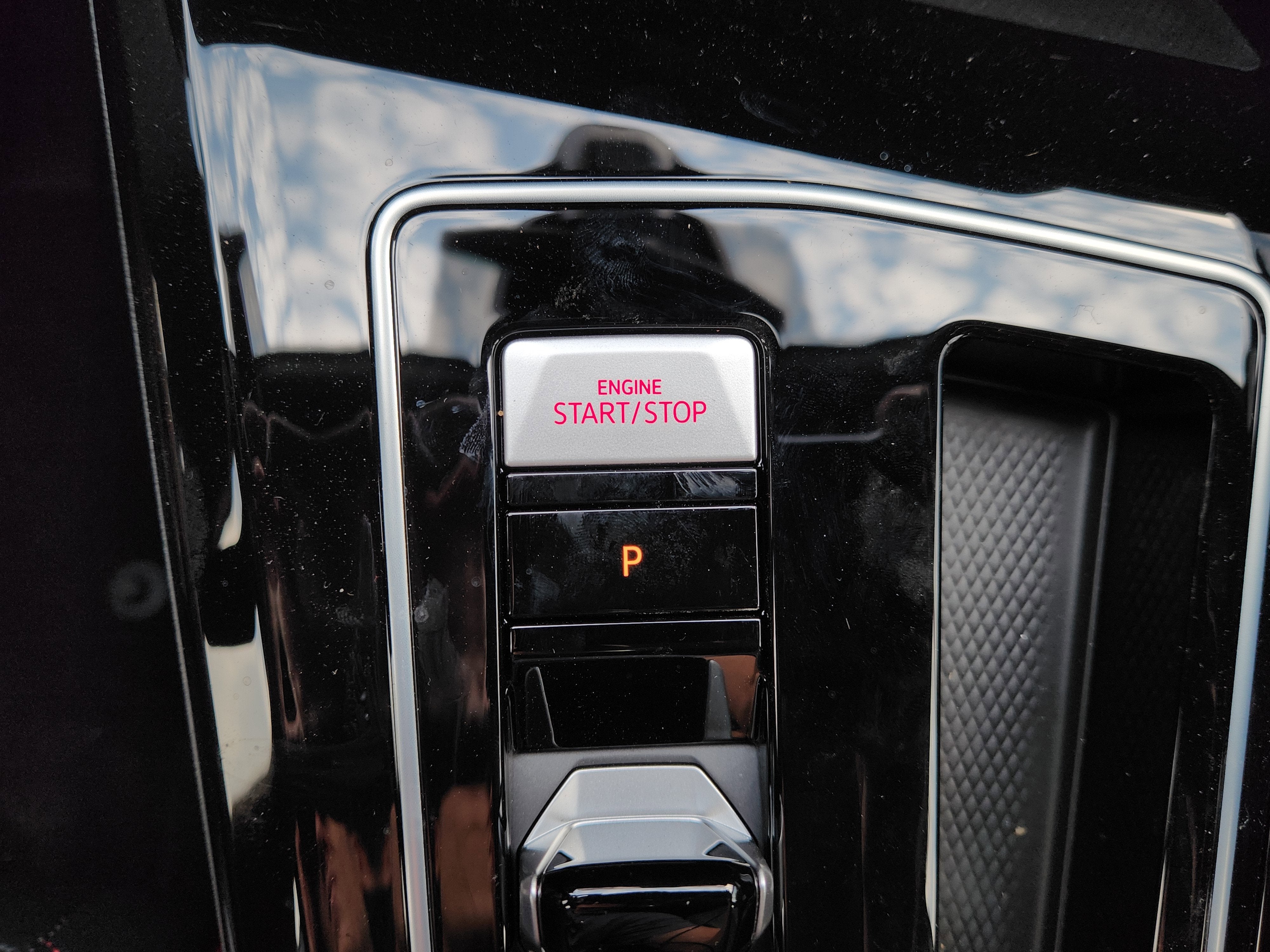 2025 Volkswagen Golf GTI SE