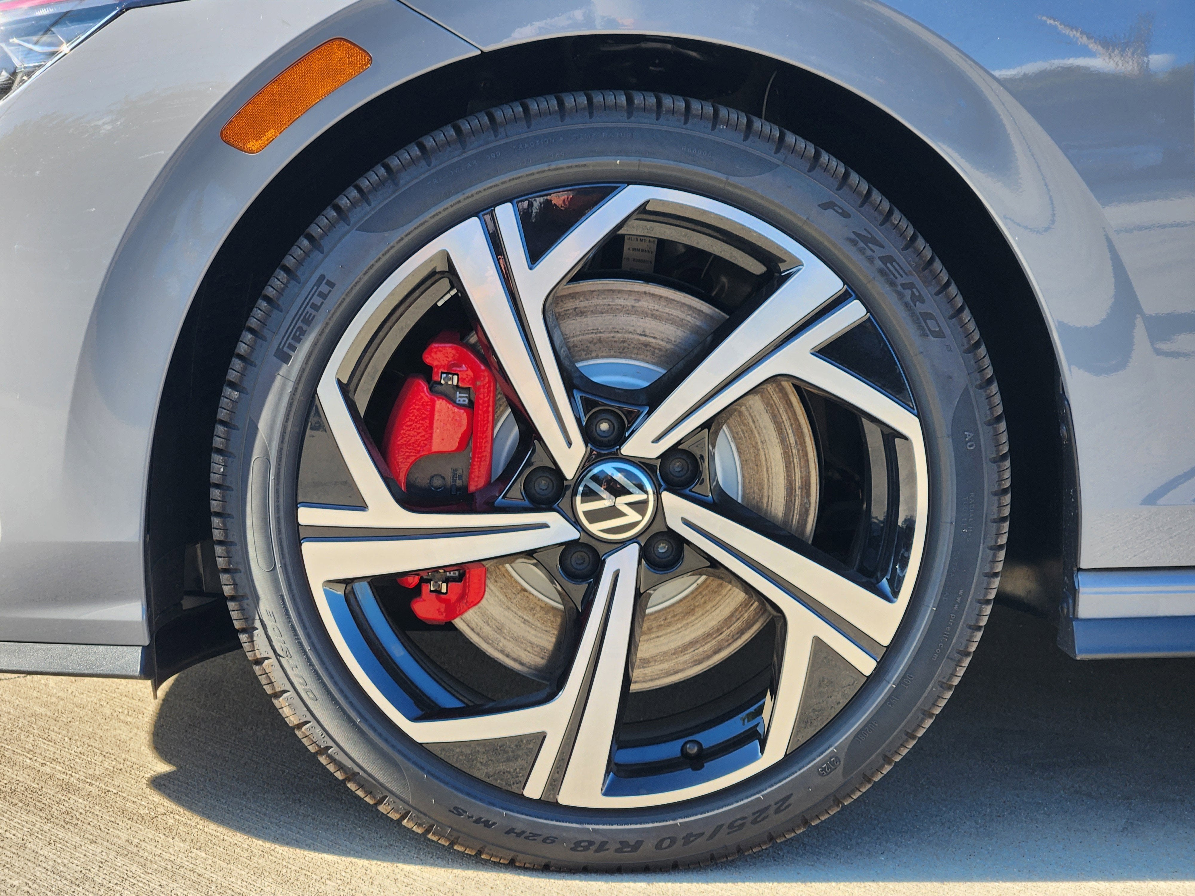 2026 Volkswagen Golf GTI SE