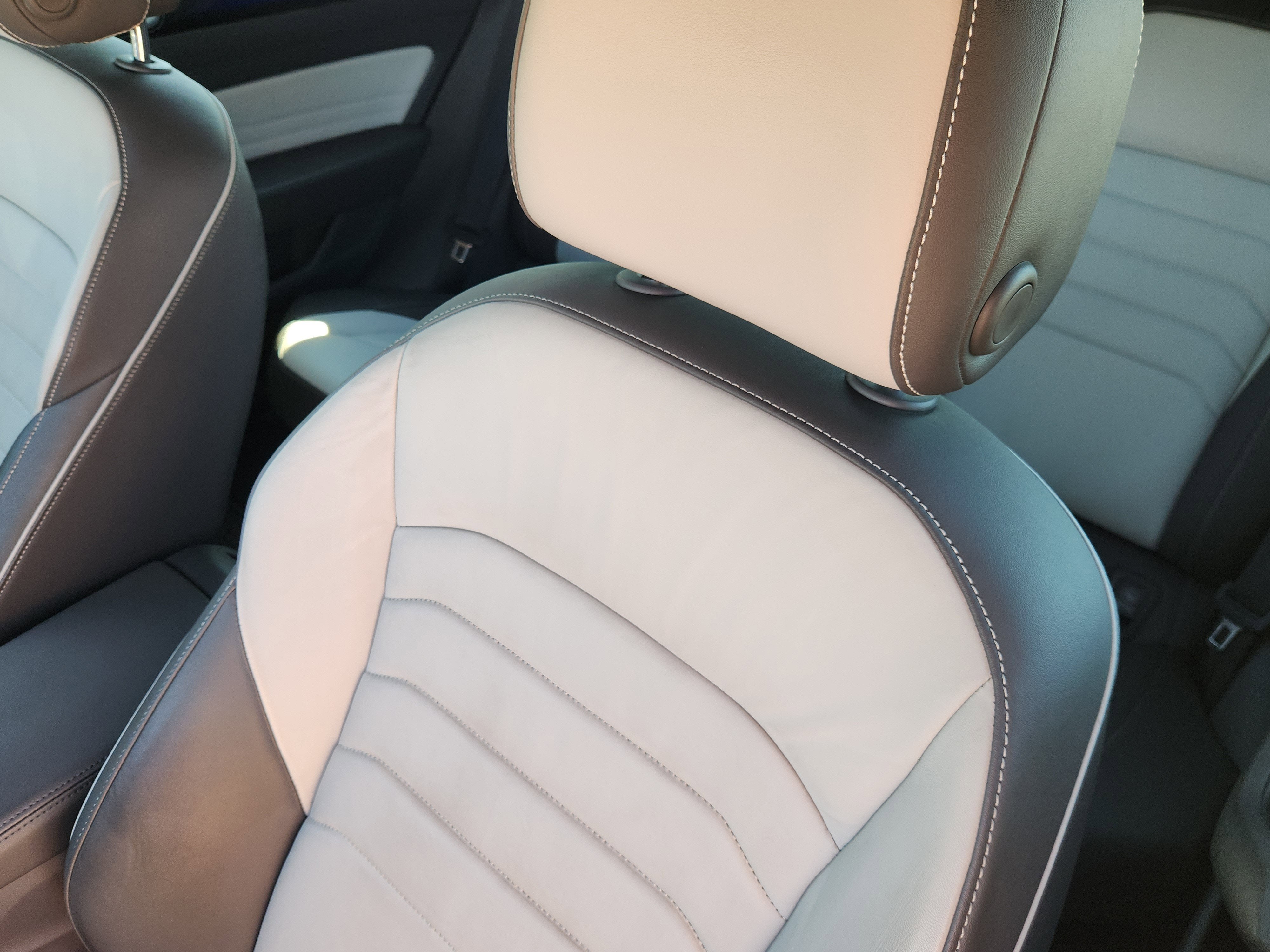 2023 Volkswagen Arteon SEL R-Line