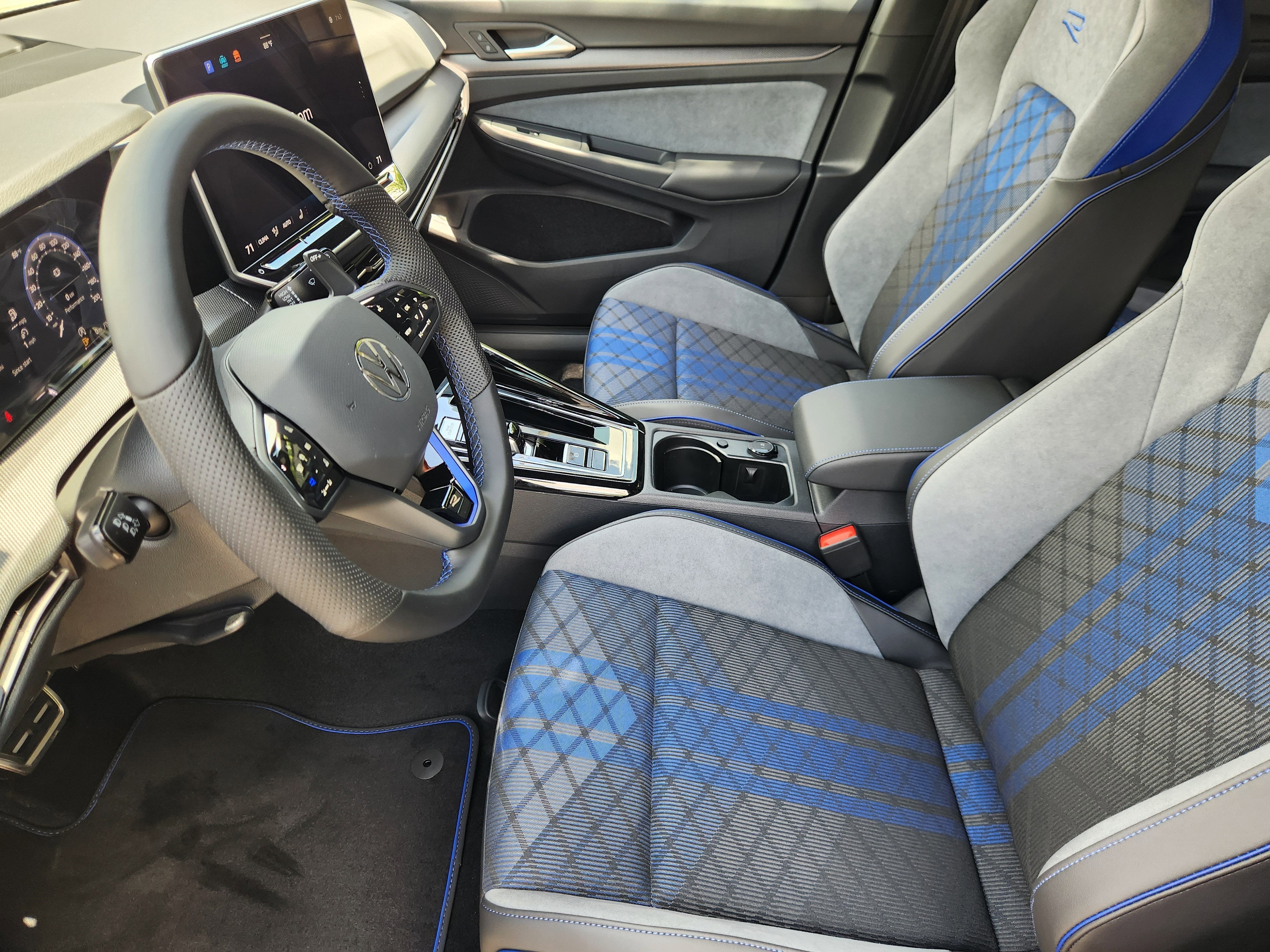 2026 Volkswagen Golf R 2.0T