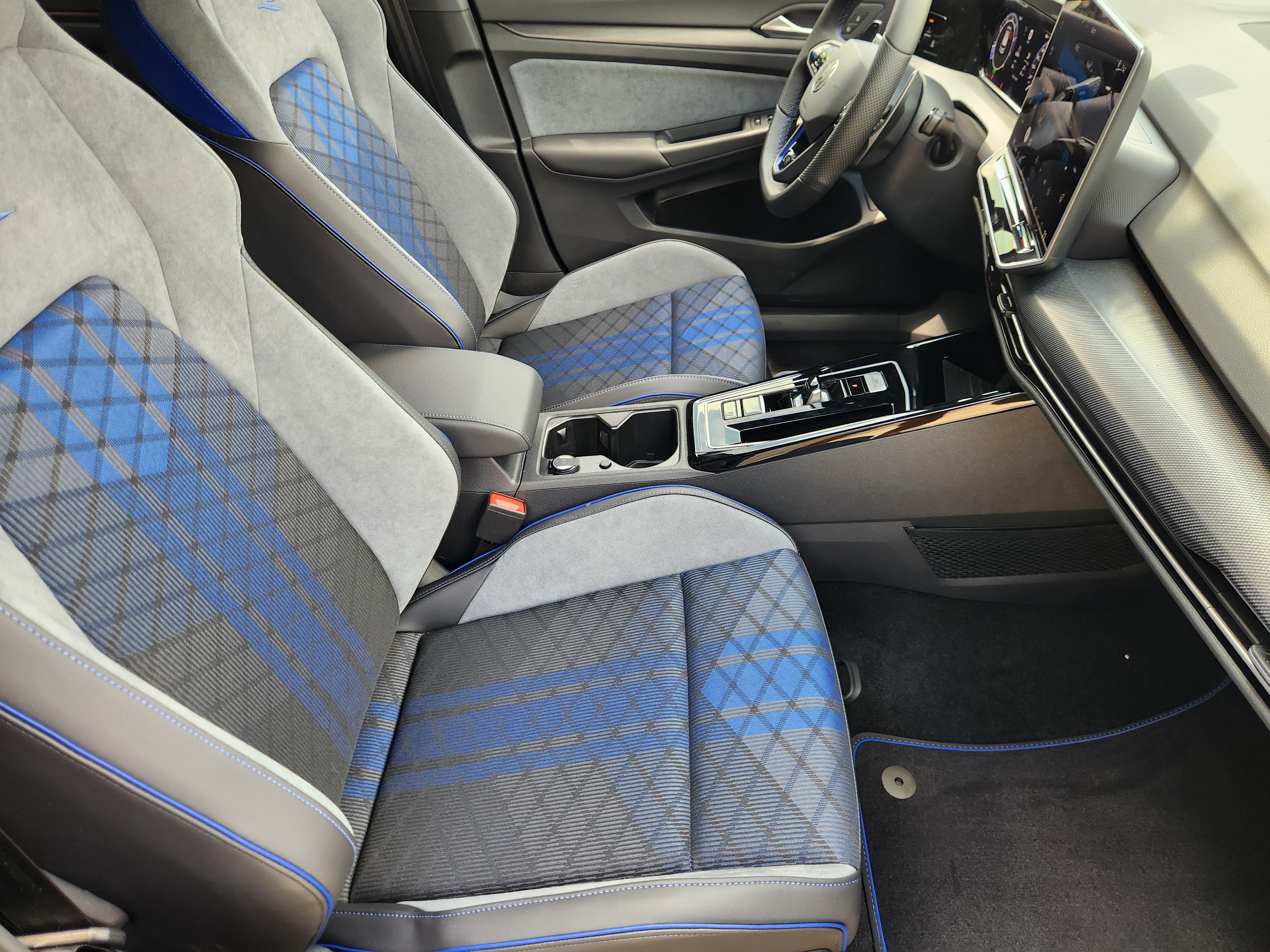 2026 Volkswagen Golf R 2.0T