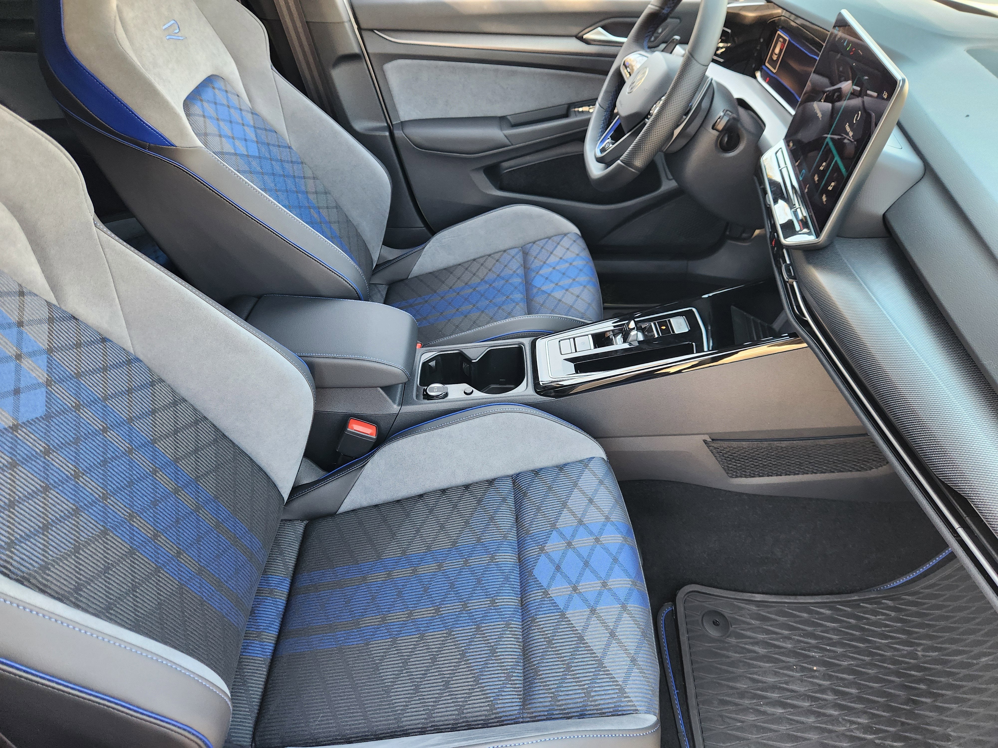 2026 Volkswagen Golf R 2.0T