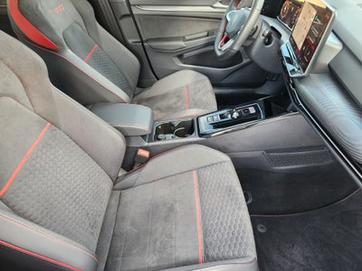 2025 Volkswagen Golf GTI SE