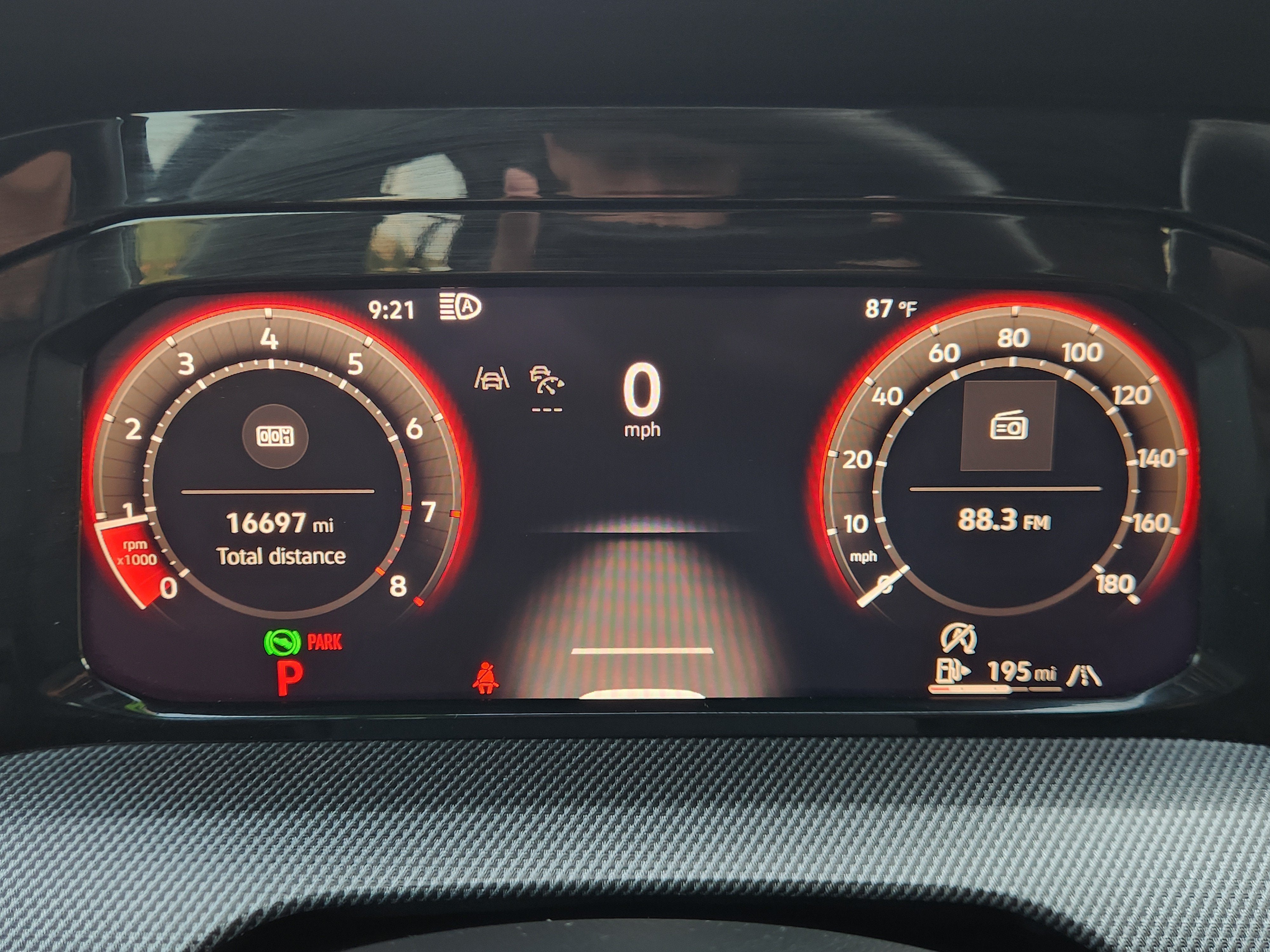 2025 Volkswagen Golf GTI SE