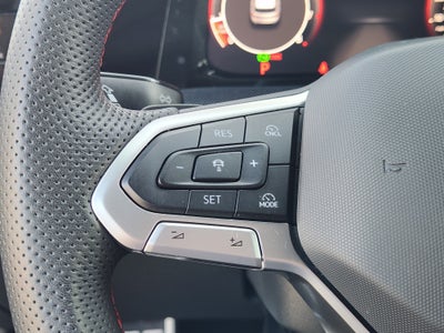 2025 Volkswagen Golf GTI SE