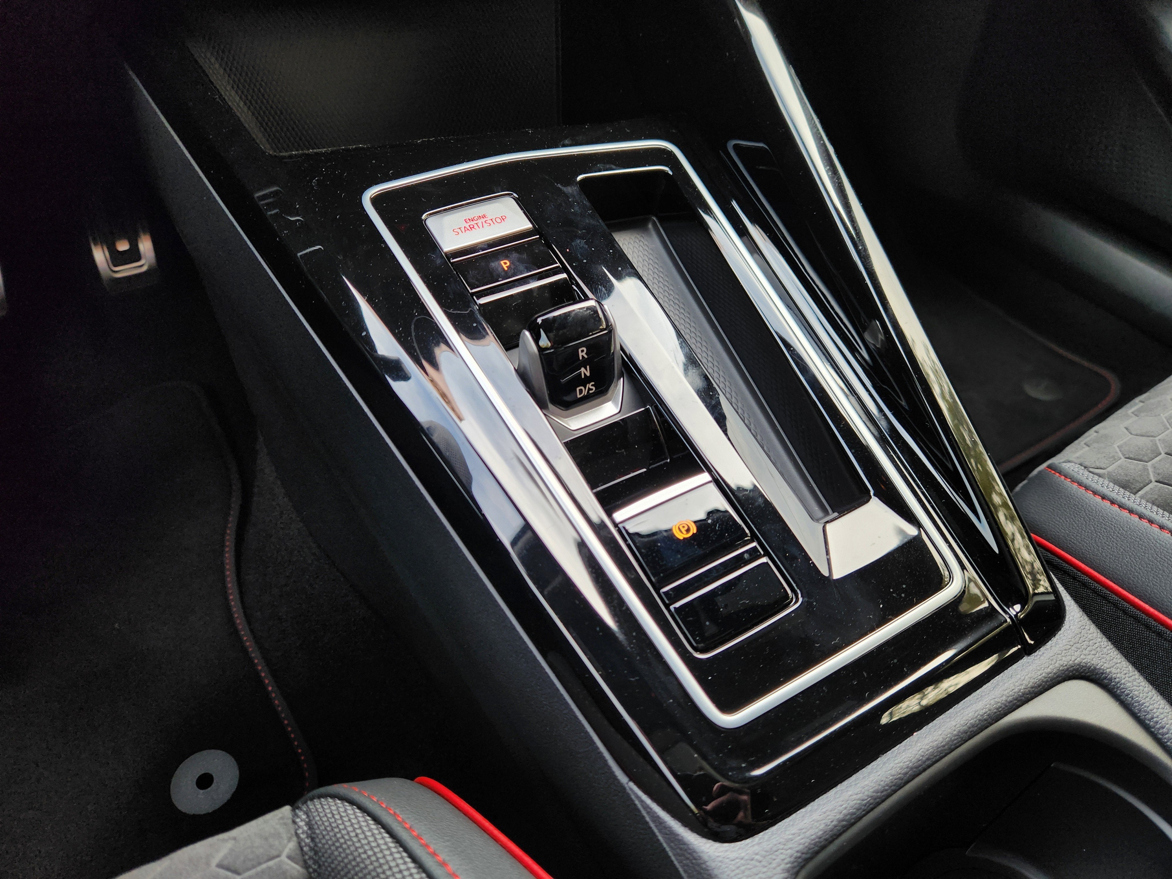 2026 Volkswagen Golf GTI SE