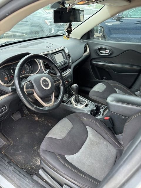 2015 Jeep Cherokee Sport