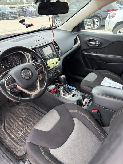 2015 Jeep Cherokee Sport