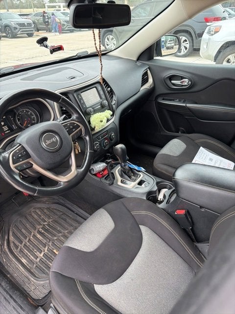 2015 Jeep Cherokee Sport