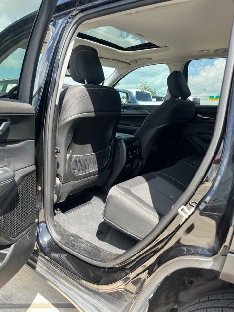 2023 Jeep Grand Cherokee Laredo X