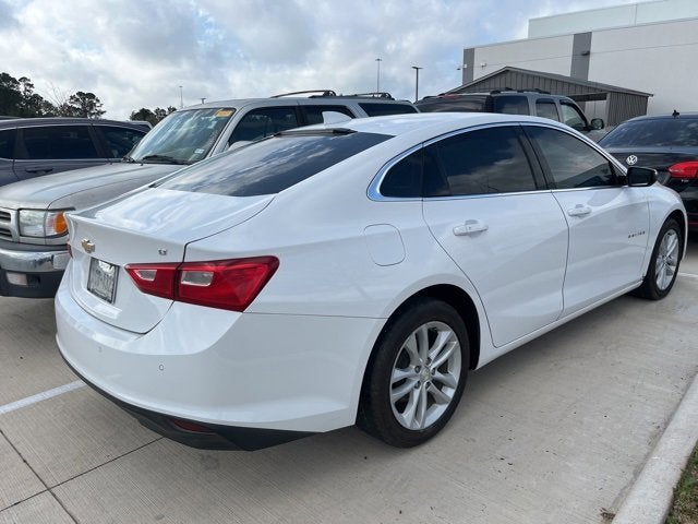 Used 2018 Chevrolet Malibu 1LT with VIN 1G1ZD5ST1JF184789 for sale in League City, TX