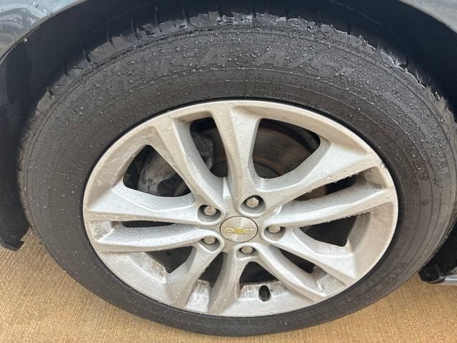 Used 2018 Chevrolet Malibu 1LT with VIN 1G1ZD5ST3JF123508 for sale in League City, TX