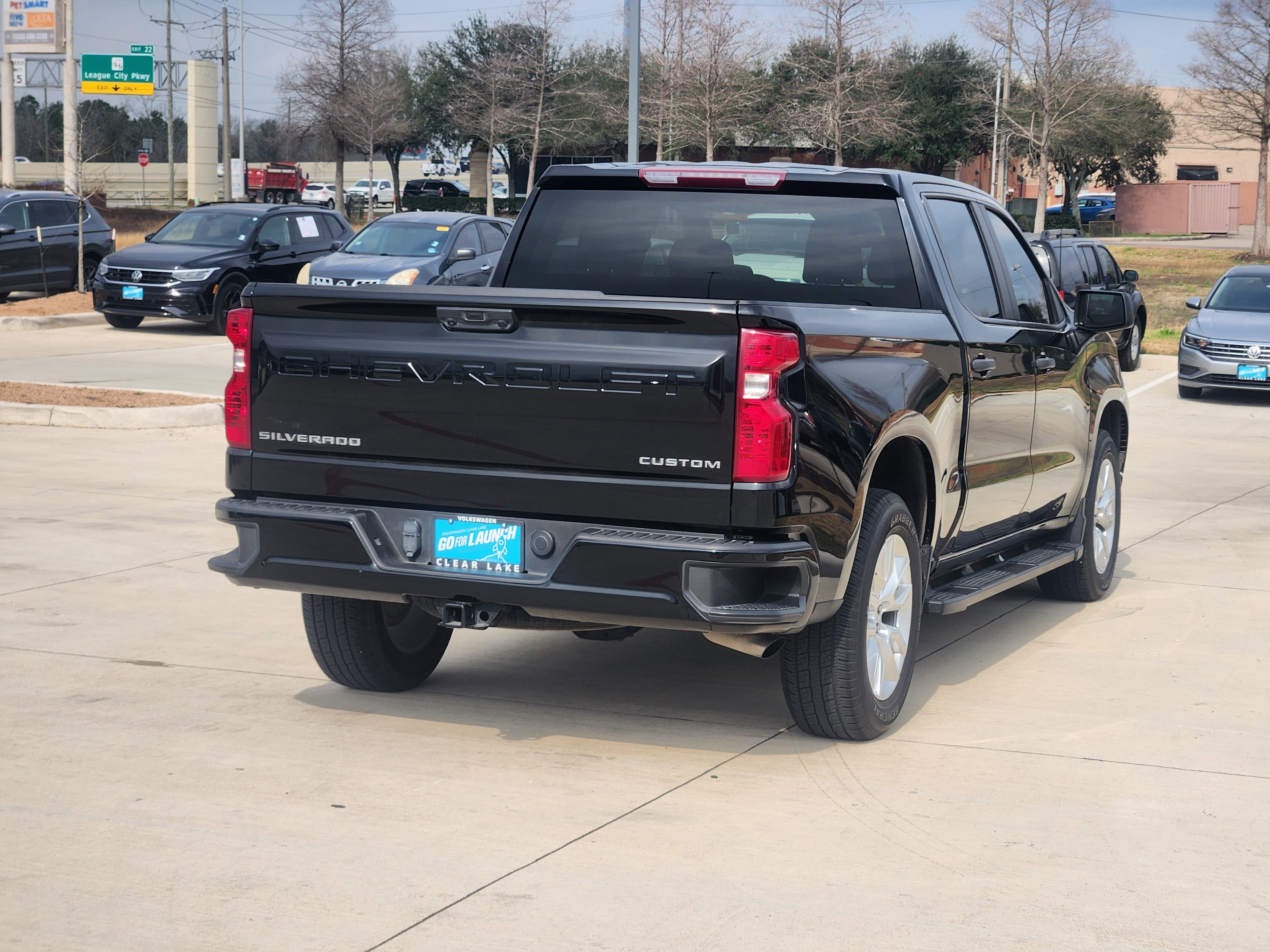 2024 Chevrolet Silverado 1500 Custom