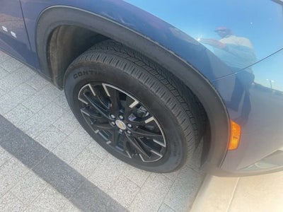 2025 Chevrolet Traverse FWD LT