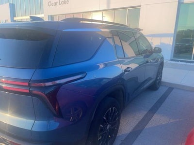 2025 Chevrolet Traverse FWD LT