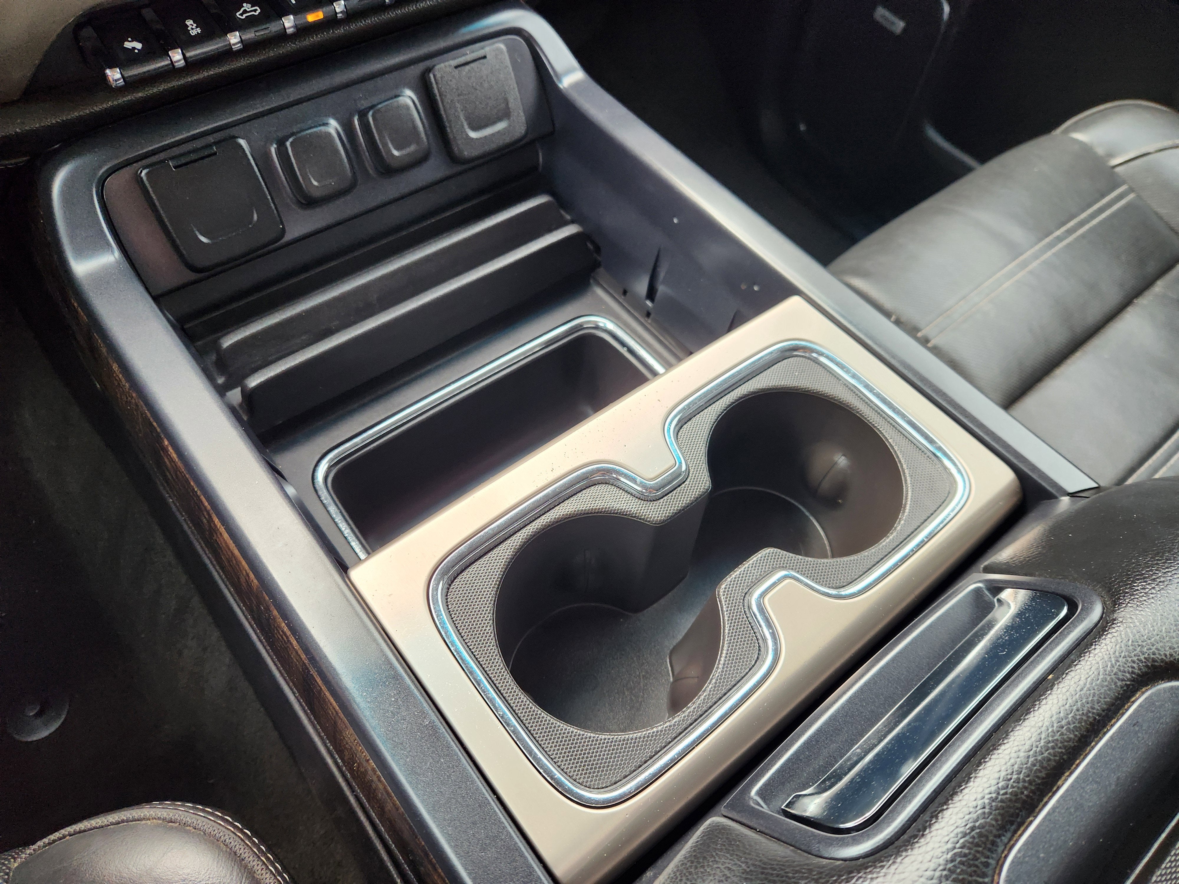 2015 GMC Sierra 2500HD available WiFi Denali