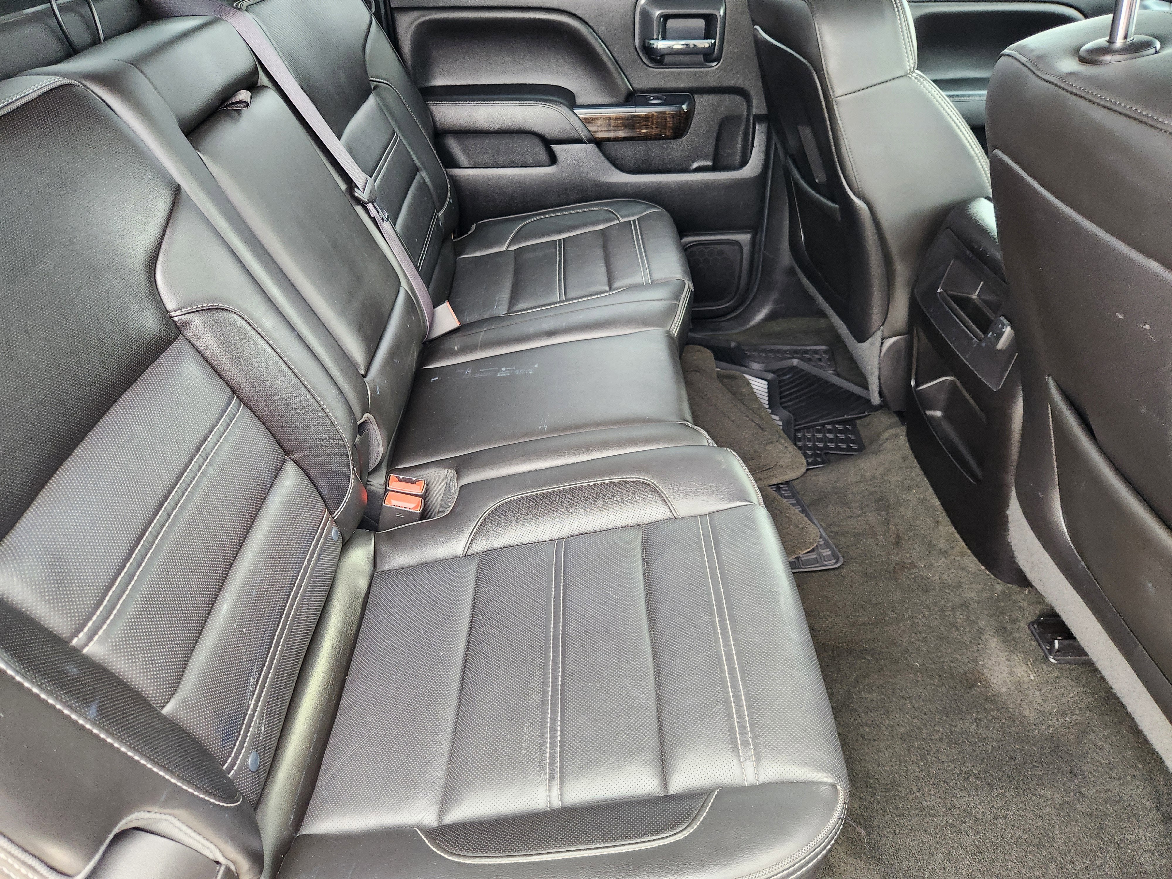 2015 GMC Sierra 2500HD available WiFi Denali