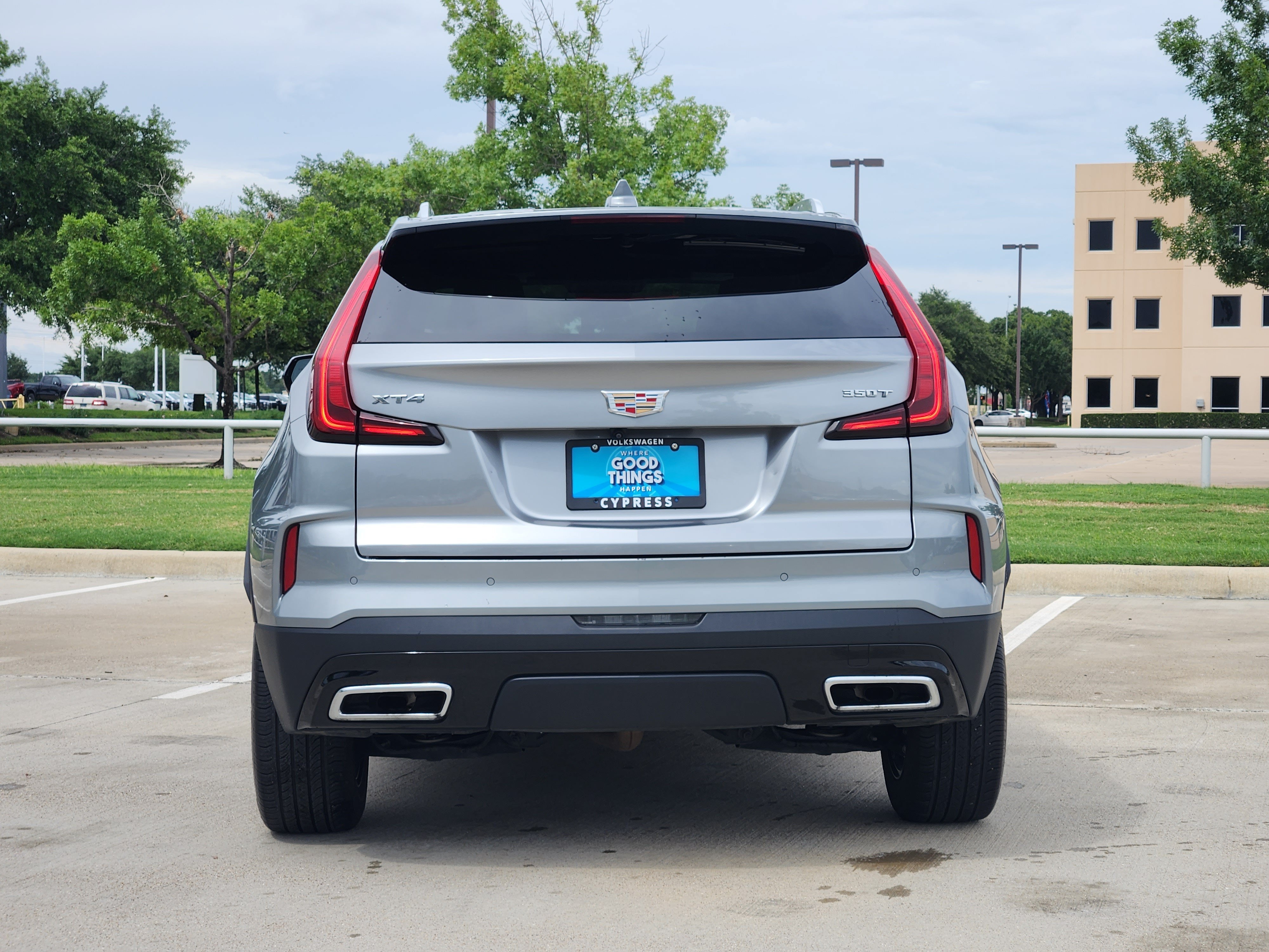 2025 Cadillac XT4 FWD Premium Luxury