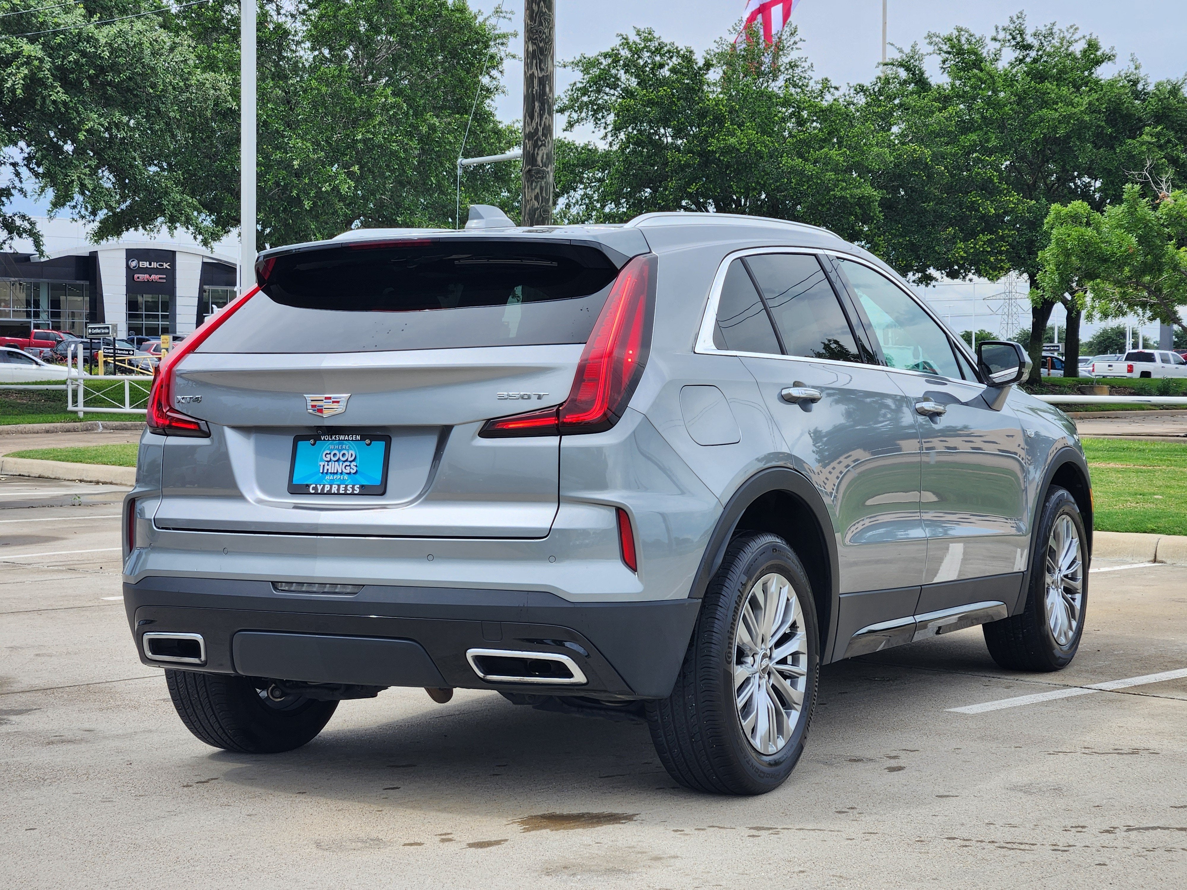 2025 Cadillac XT4 FWD Premium Luxury