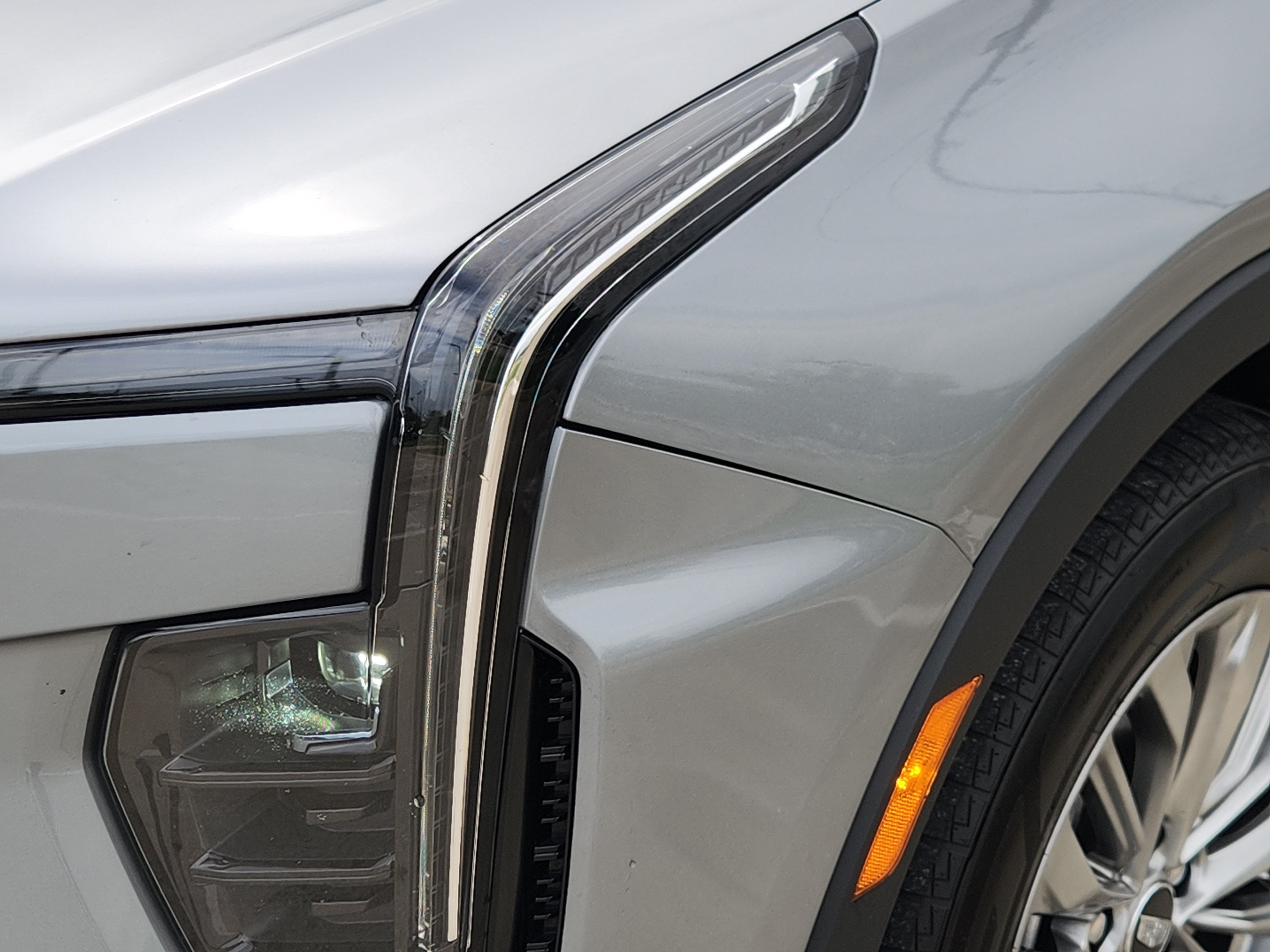 2025 Cadillac XT4 FWD Premium Luxury