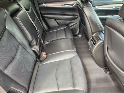 2017 Cadillac XT5 Luxury FWD