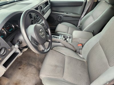 2007 Jeep Commander Sport